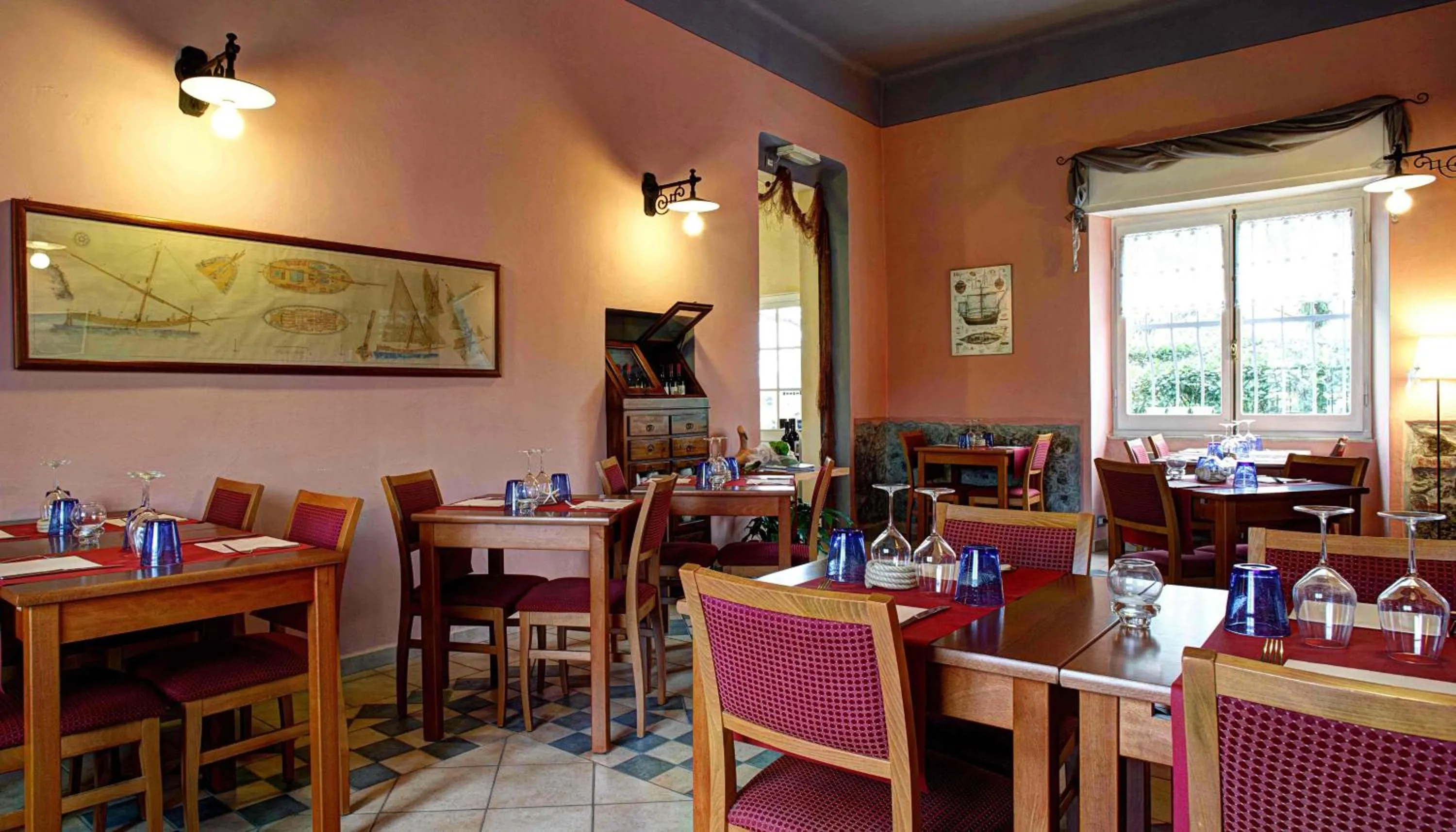 Restaurant/places to eat in Hotel Del Borgo