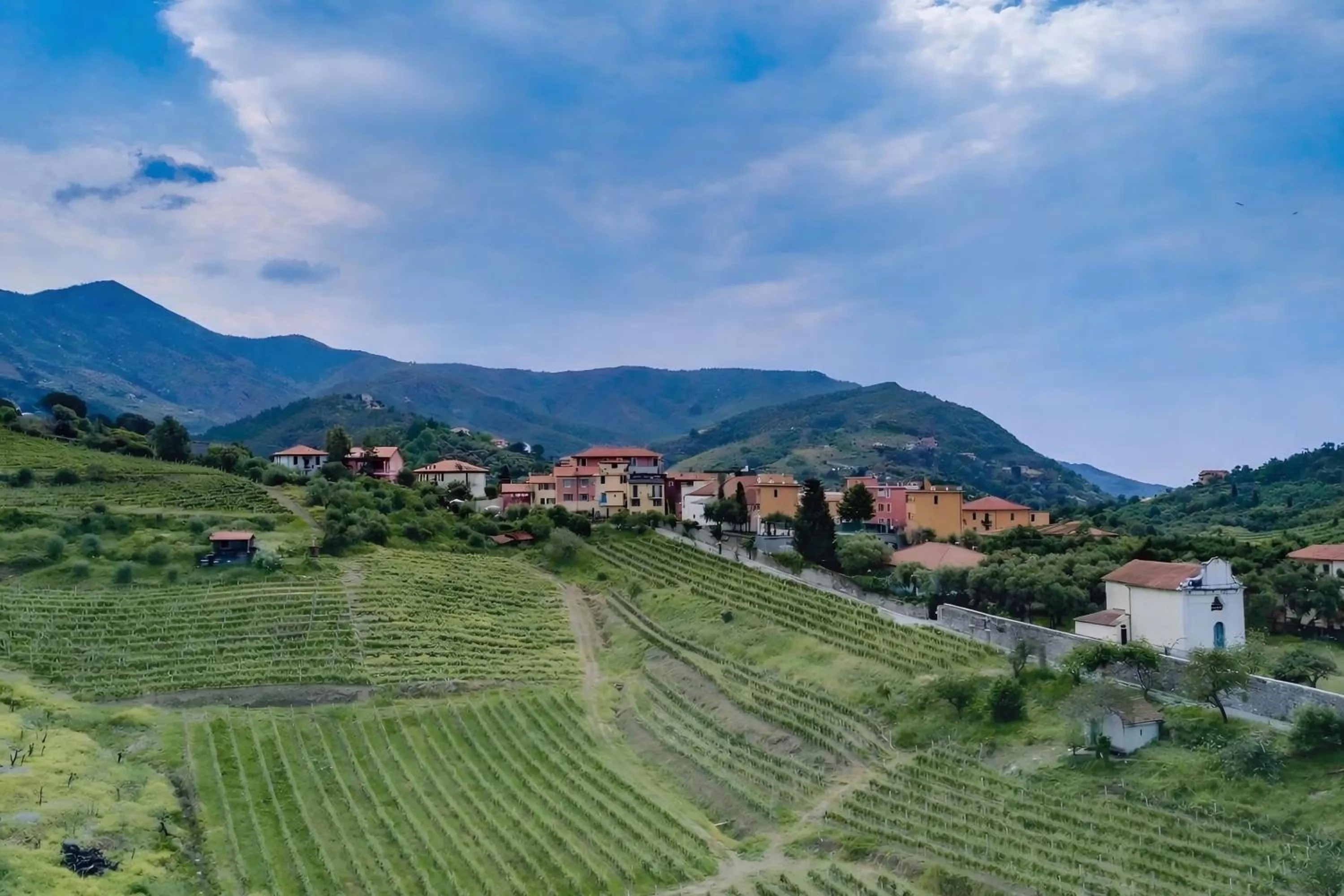 Hiking in Hotel Del Borgo