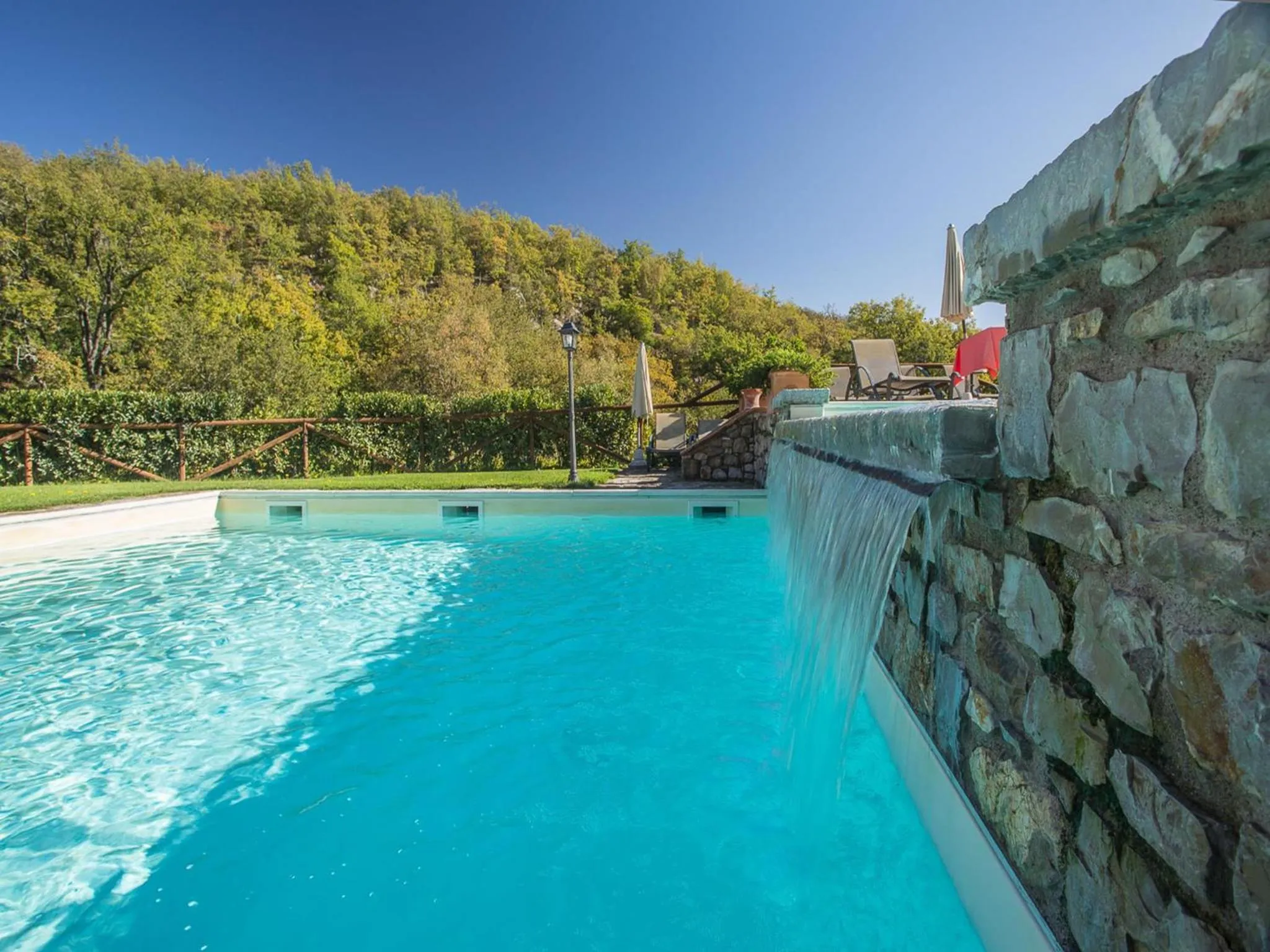 Swimming pool in Hotel Le Pozze Di Lecchi