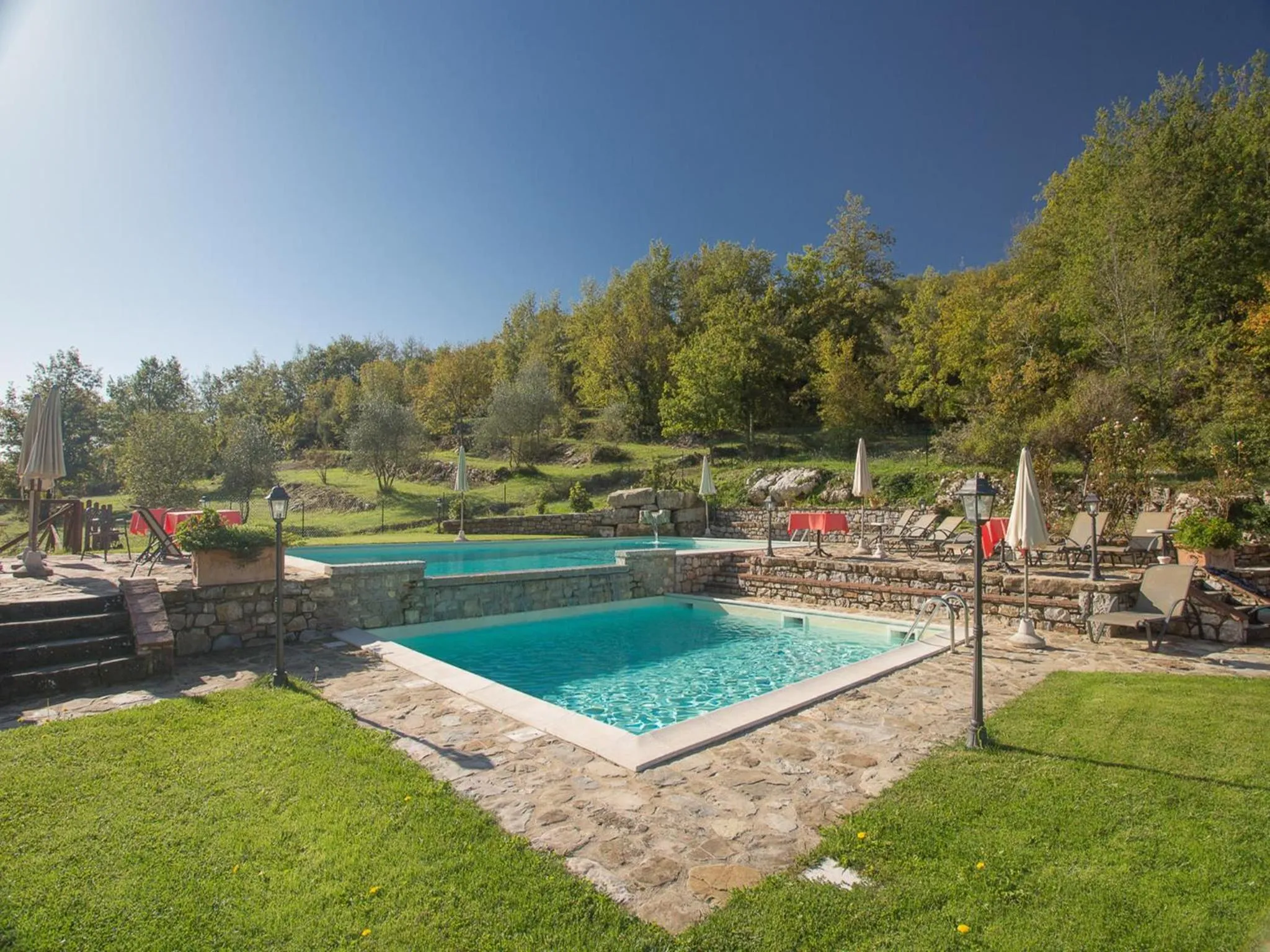 Swimming pool in Hotel Le Pozze Di Lecchi