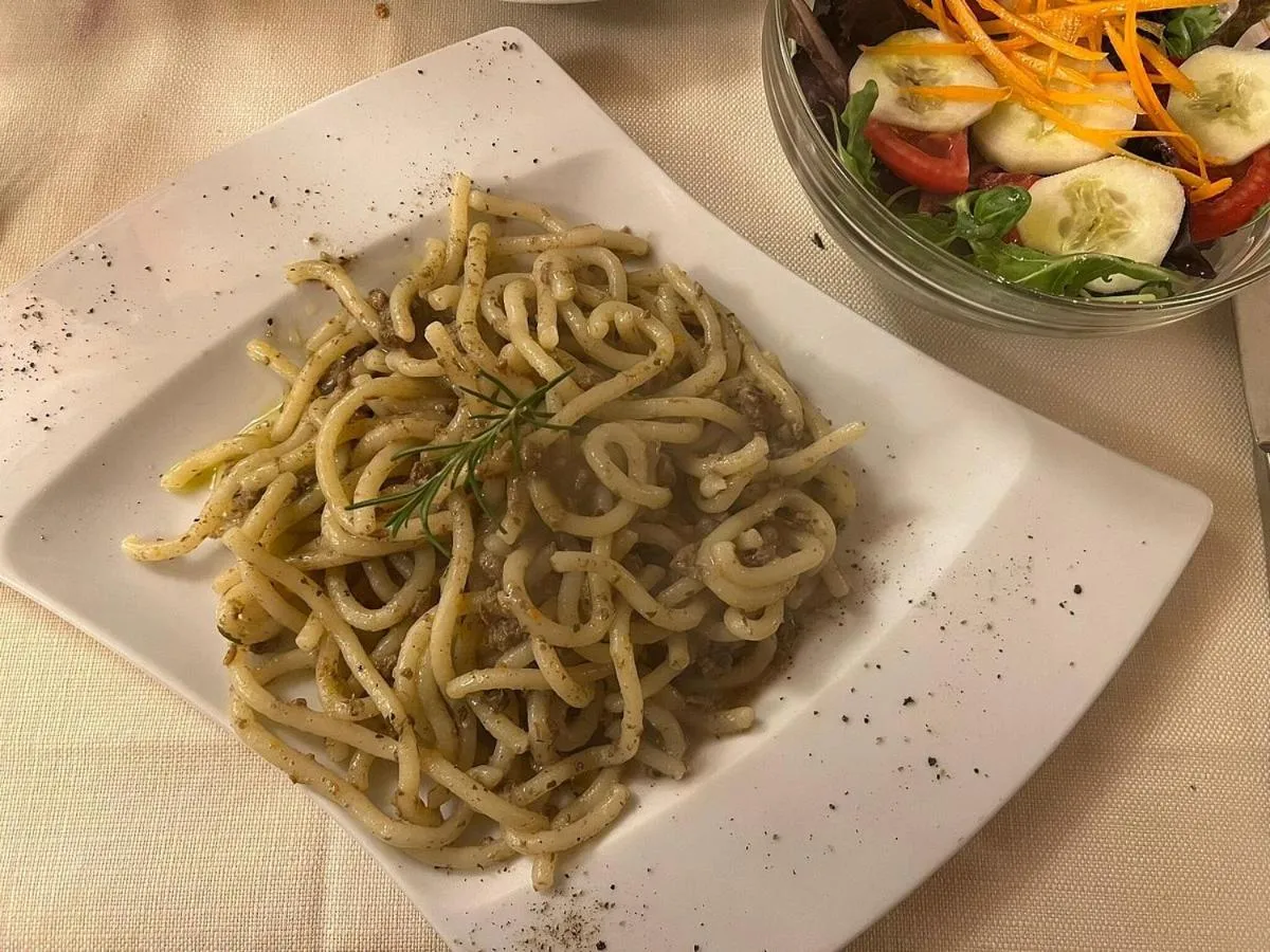 Restaurant/places to eat in Hotel Le Pozze Di Lecchi
