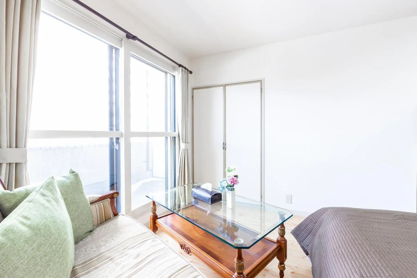 Living room, Bed in COMMENCE Ⅴ