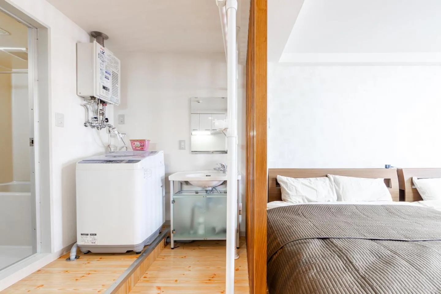 Bed in COMMENCE Ⅴ
