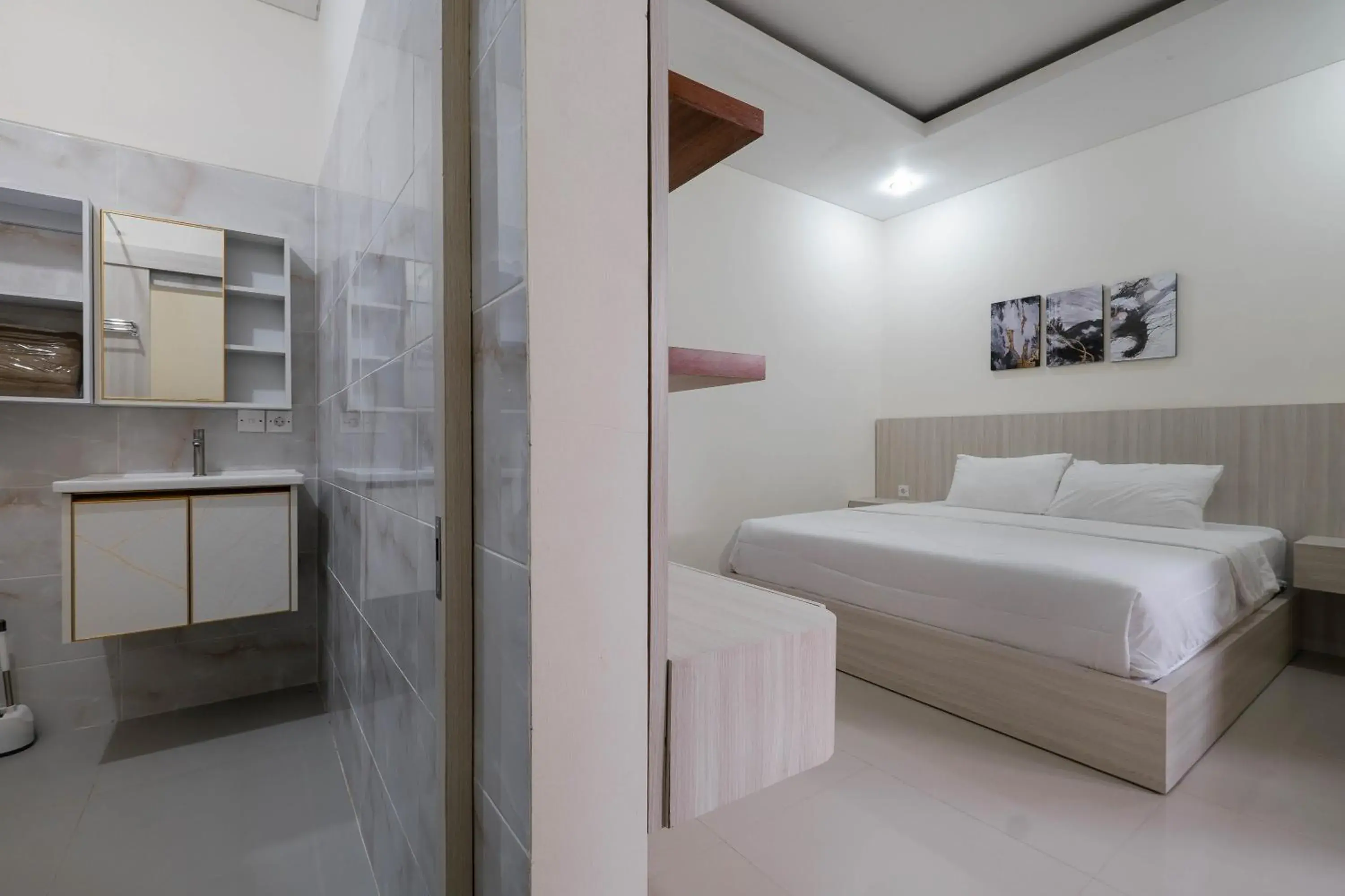 Bed in Puri Kasih Home Stay Bed in Puri Kasih Home Stay