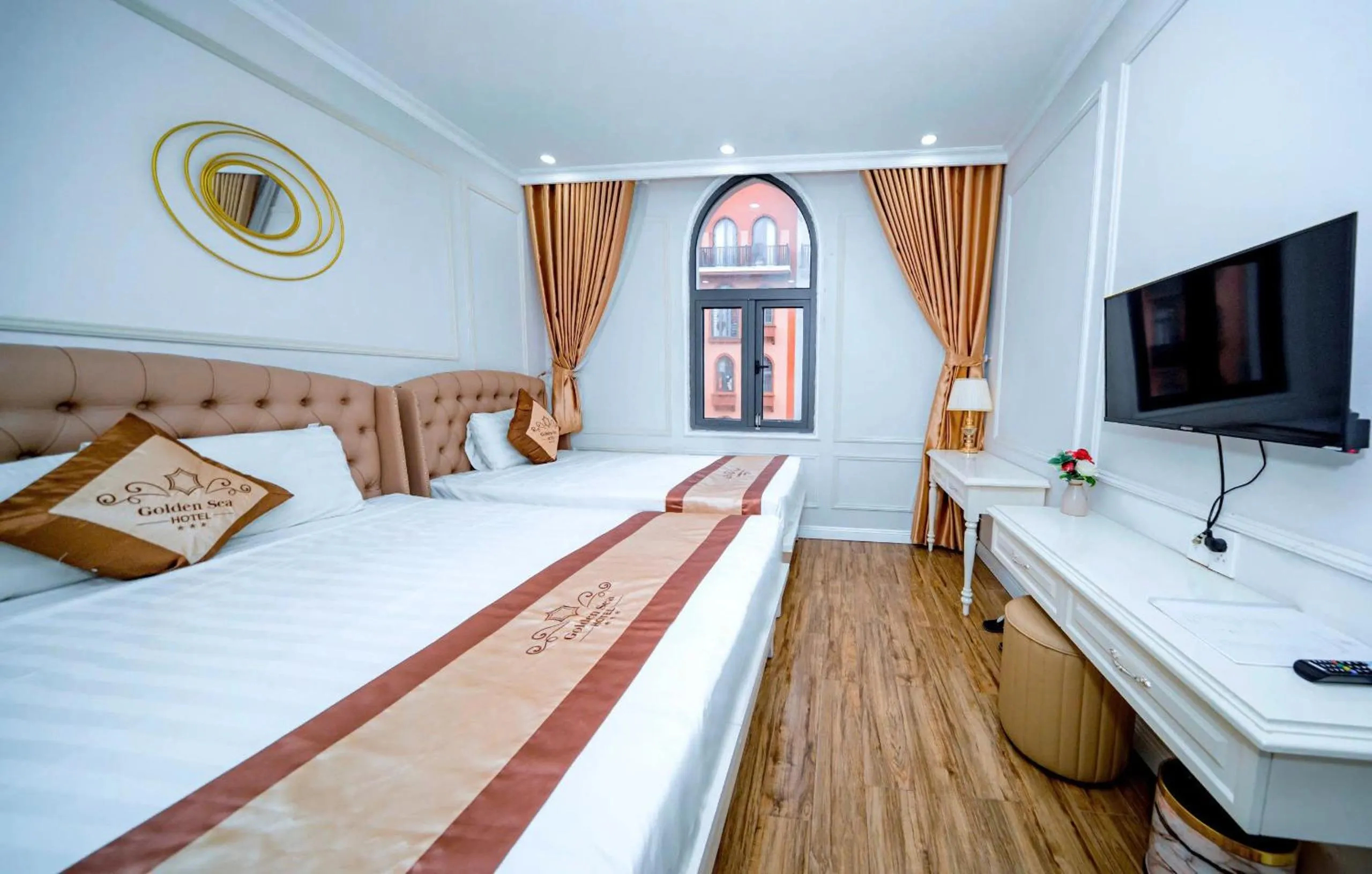 Photo of the whole room, Bed in Golden Sea Hotel