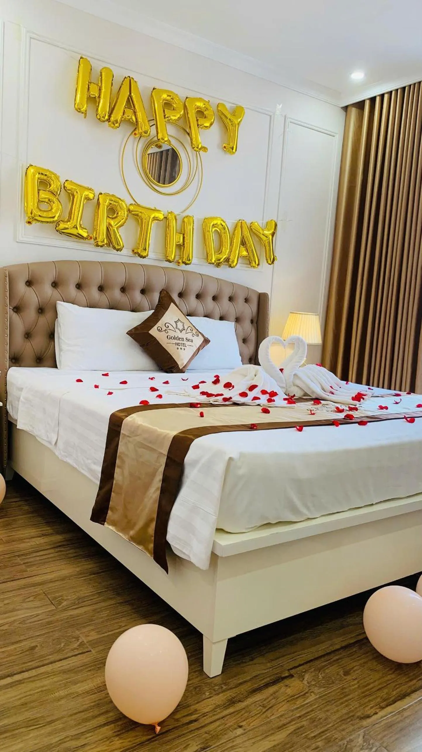 Bed in Golden Sea Hotel