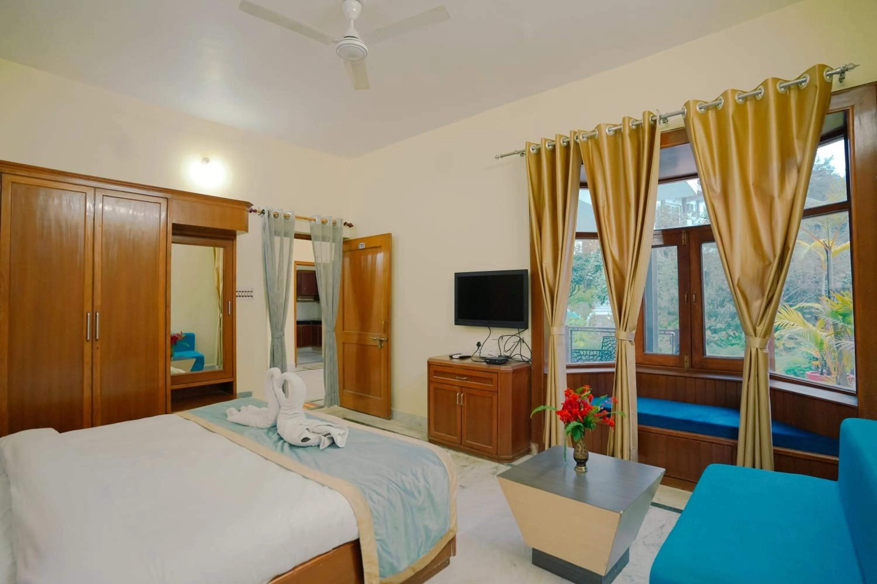 Bed in Chirping Hills Resort,Bhimtal