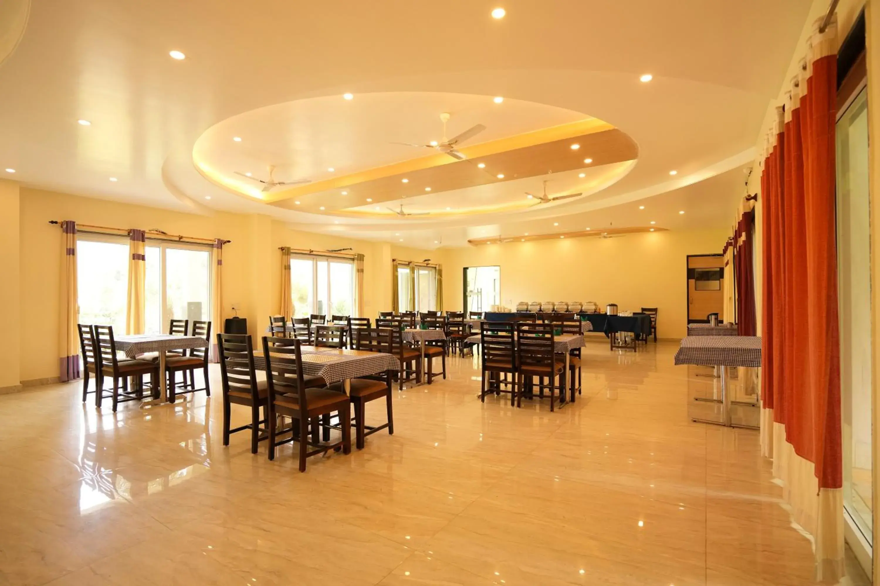 Restaurant/places to eat in Chirping Hills Resort,Bhimtal Restaurant/places to eat in Chirping Hills Resort,Bhimtal