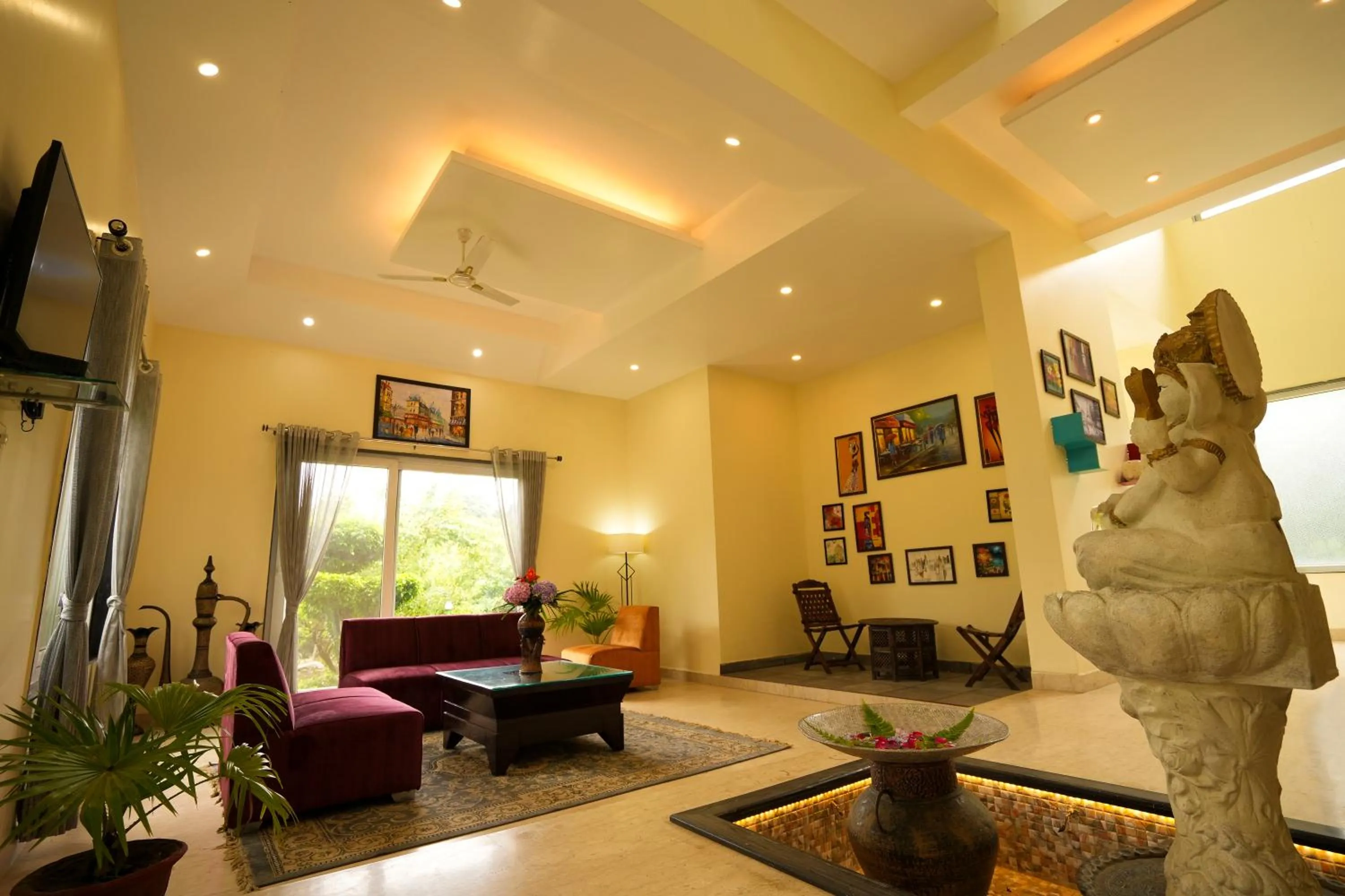 Communal lounge/ TV room in Chirping Hills Resort,Bhimtal