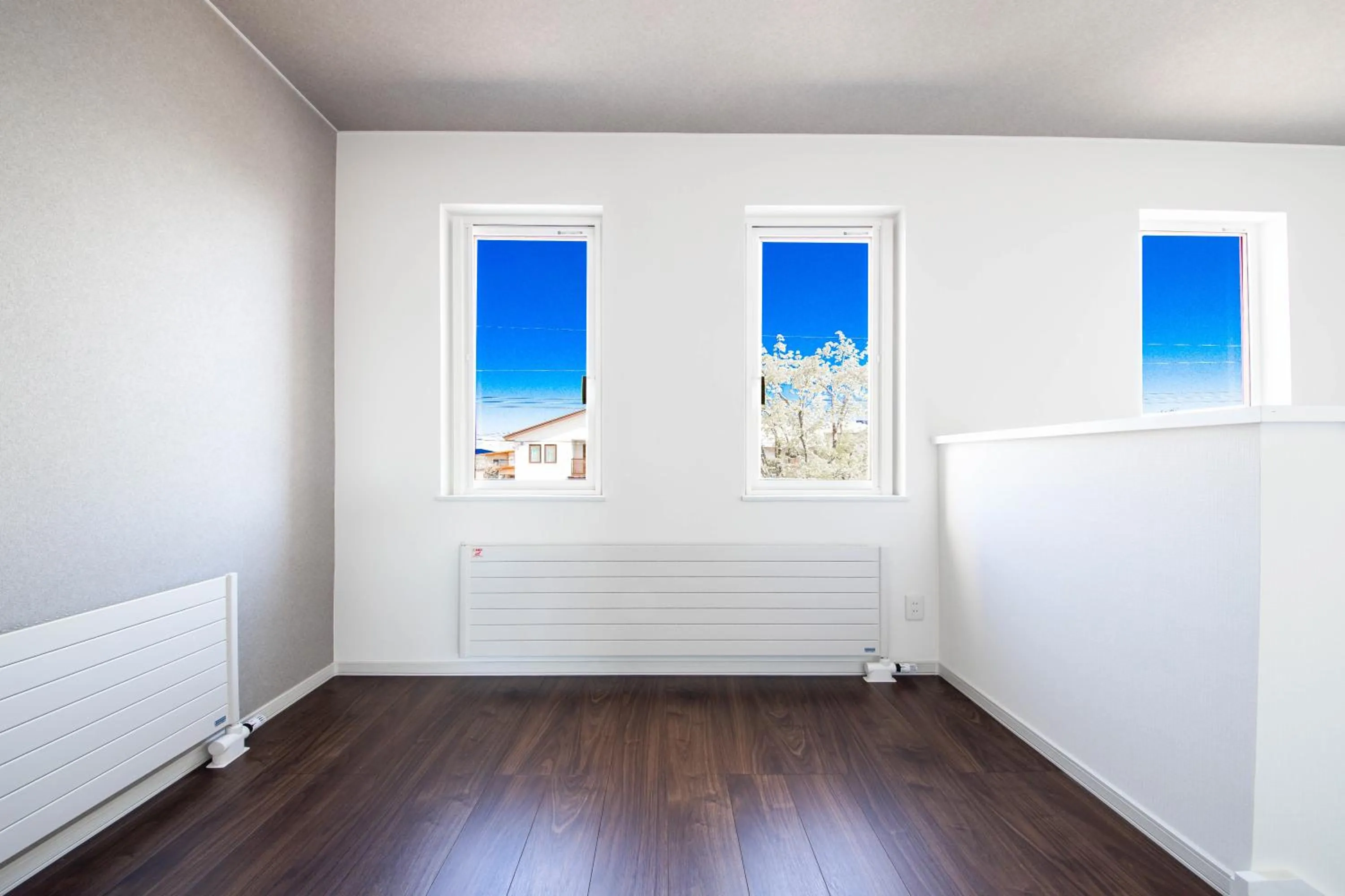 Photo of the whole room in THE SUN LOUNGE