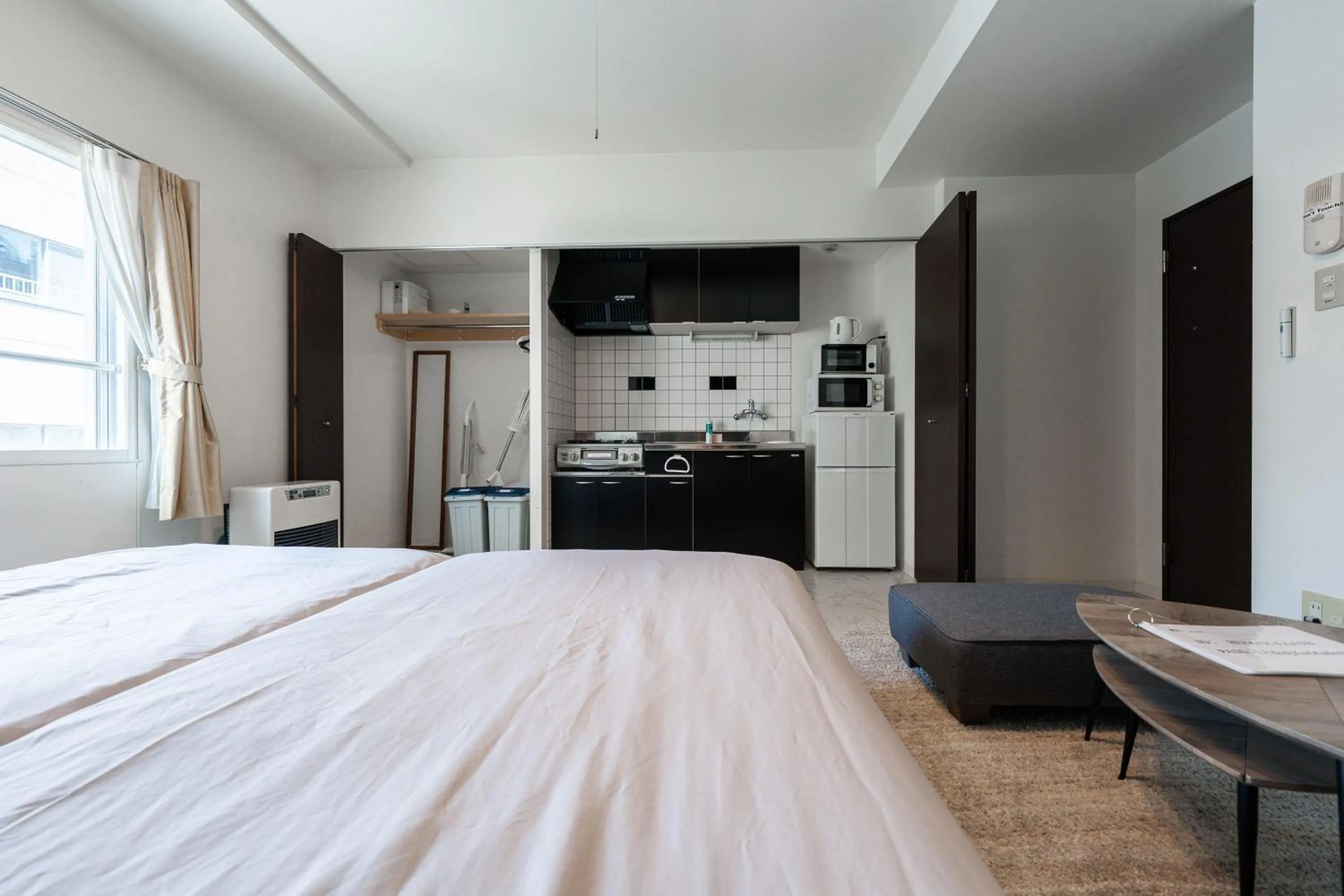 Bedroom, Bed in YELLOW