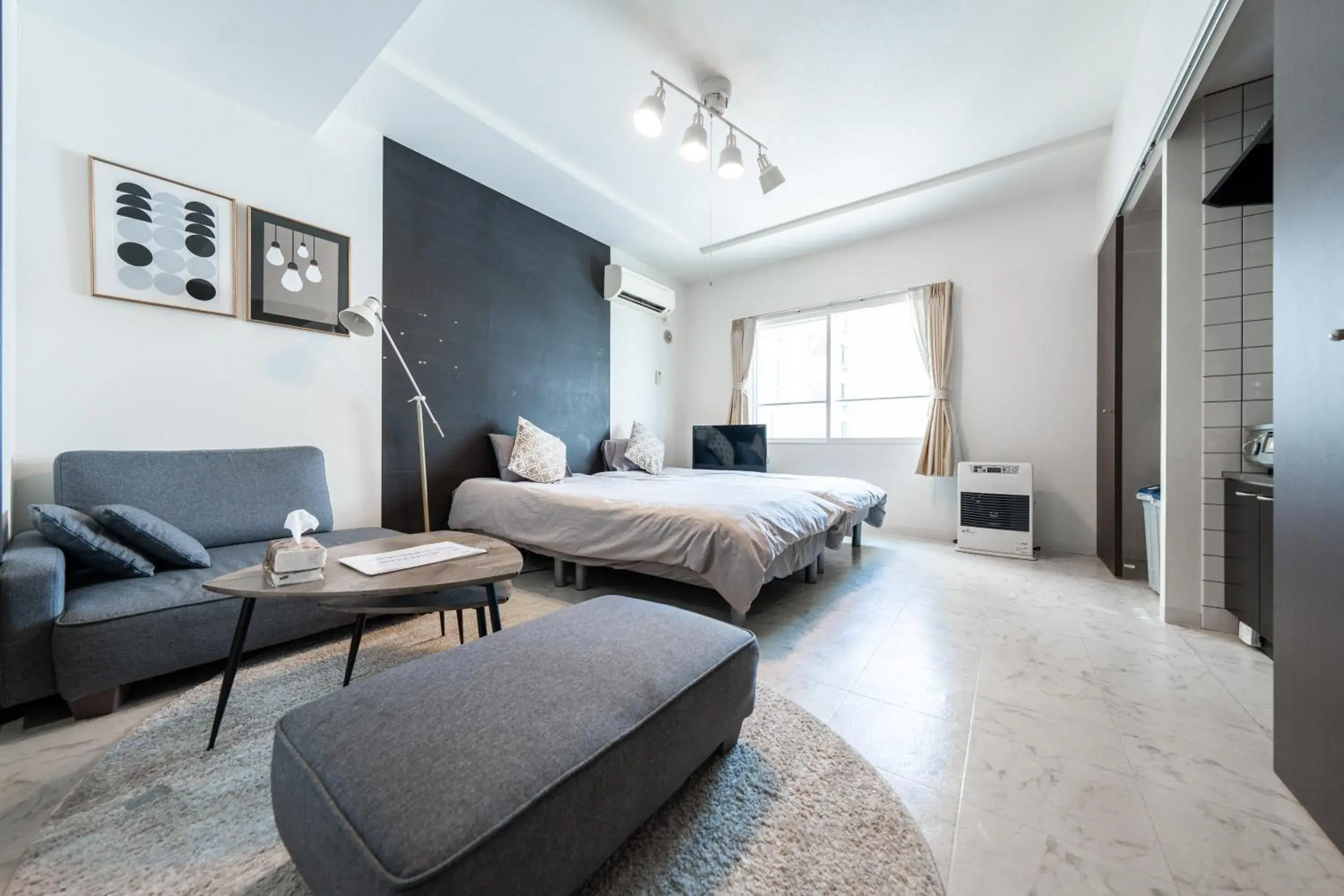 One-Bedroom Apartment - single occupancy in YELLOW One-Bedroom Apartment - single occupancy in YELLOW