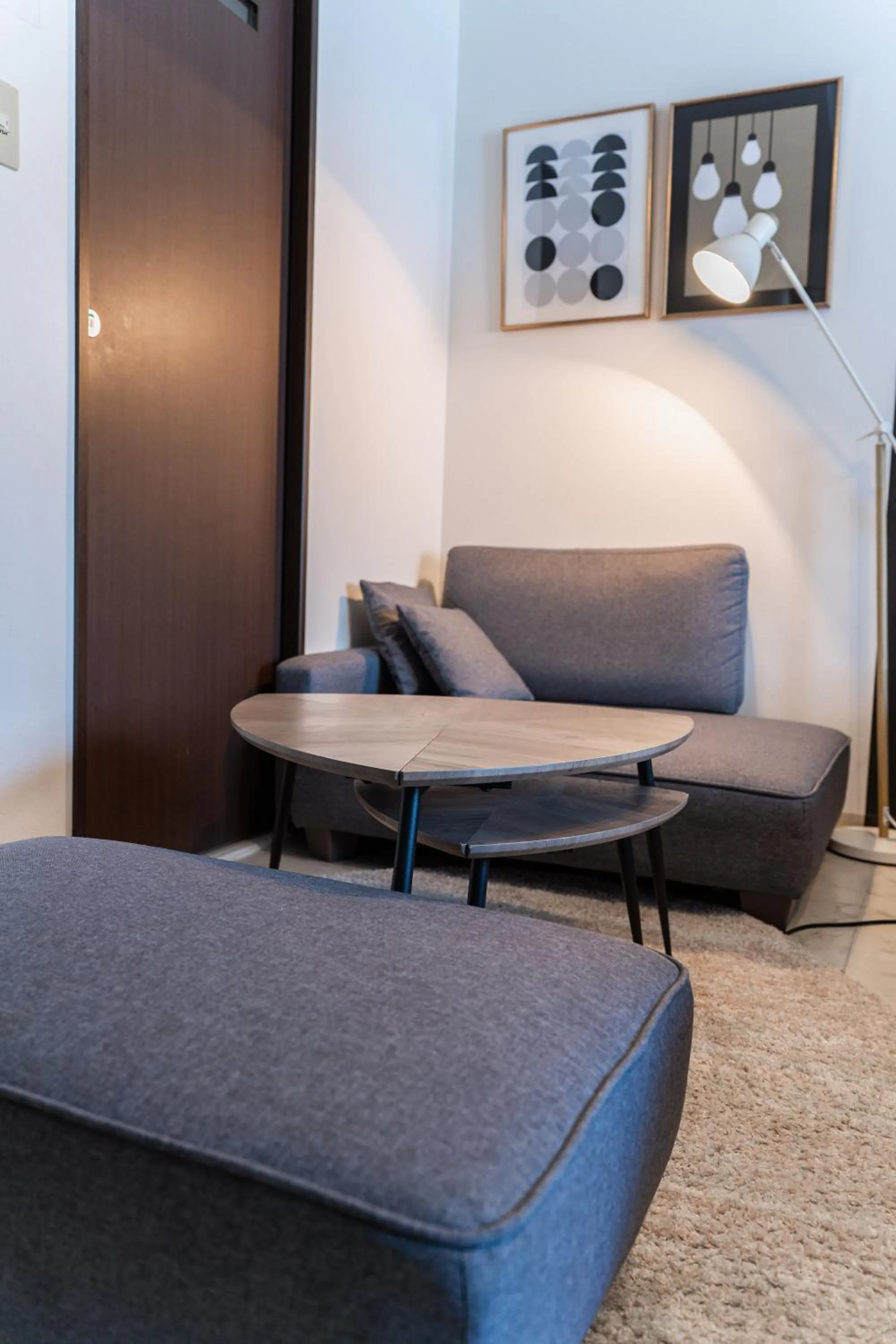 Living room in YELLOW