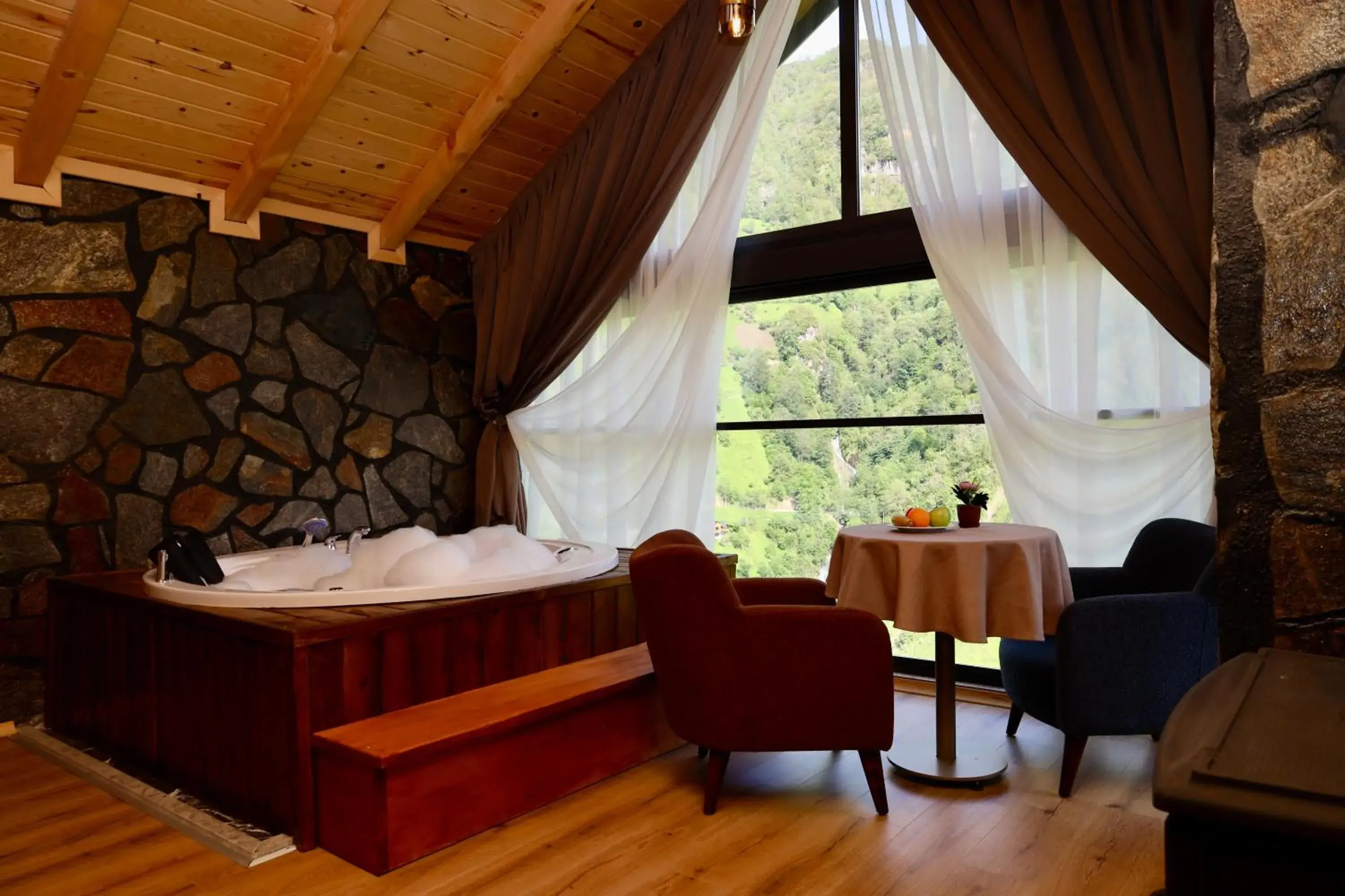 Twin Room with Extra Bed in Yamacda Suit Otel Twin Room with Extra Bed in Yamacda Suit Otel