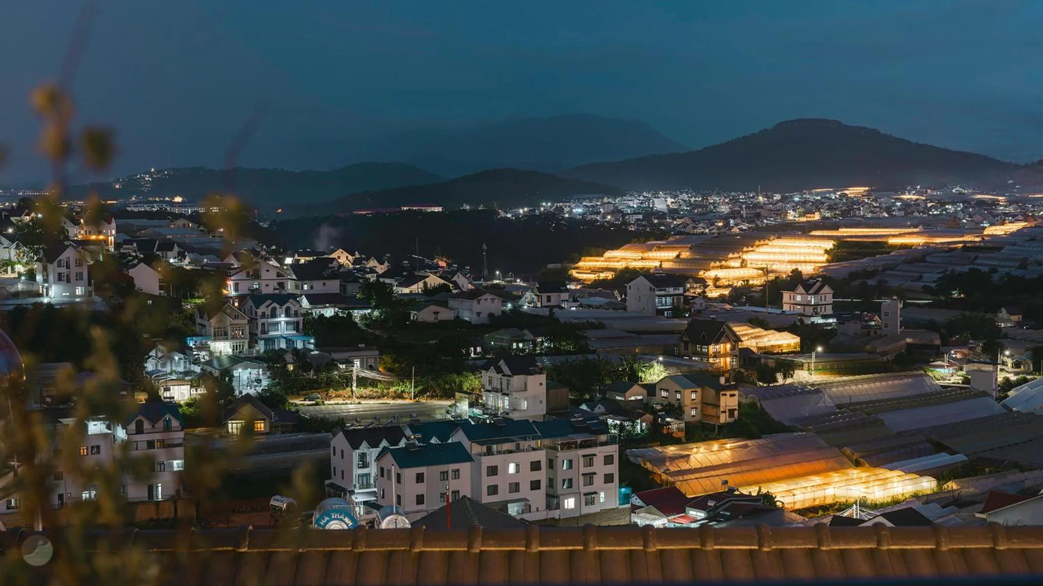 Miền Sương Khói - Home & Café