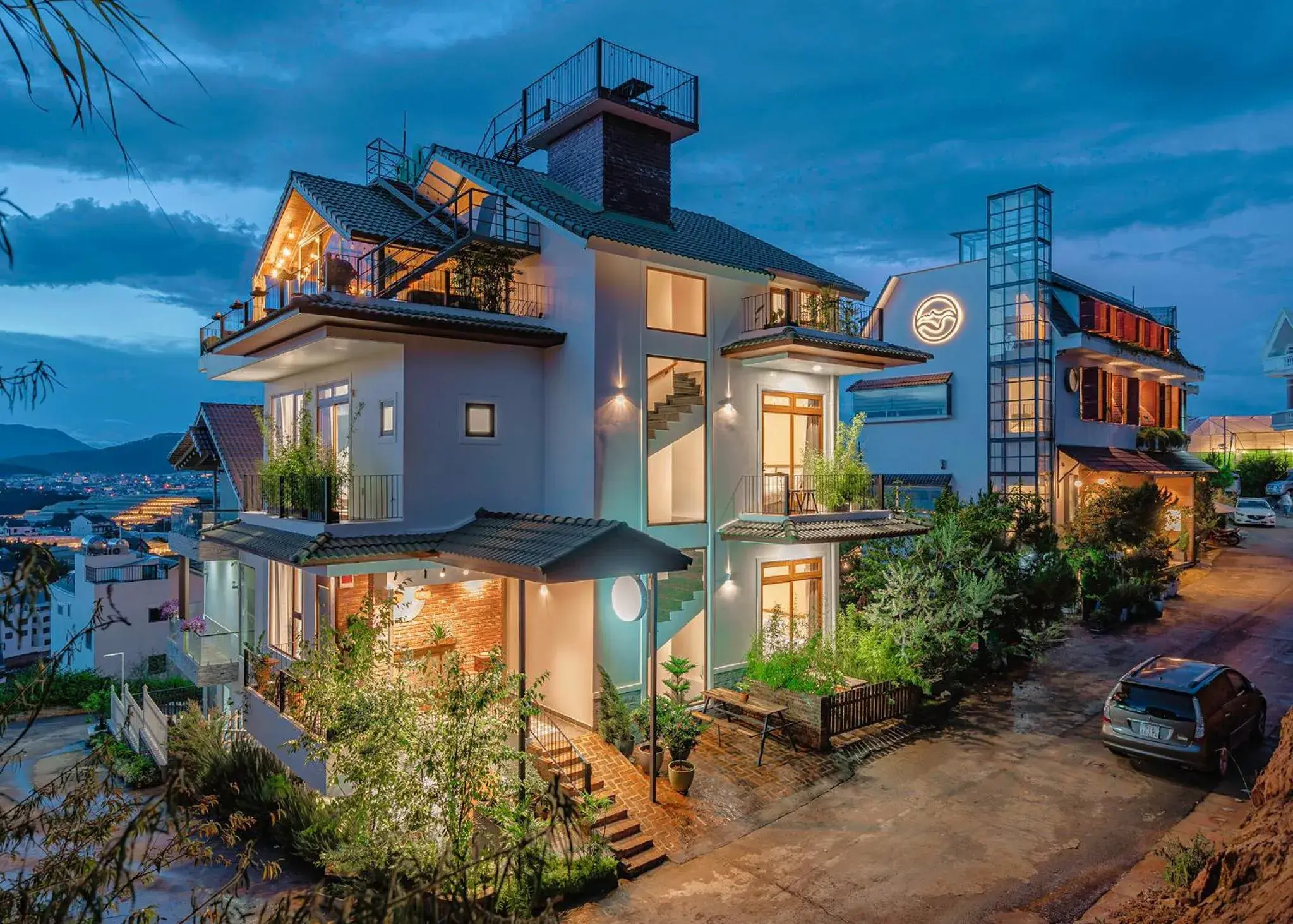 Property building in Miền Sương Khói - Home & Café Property building in Miền Sương Khói - Home & Café