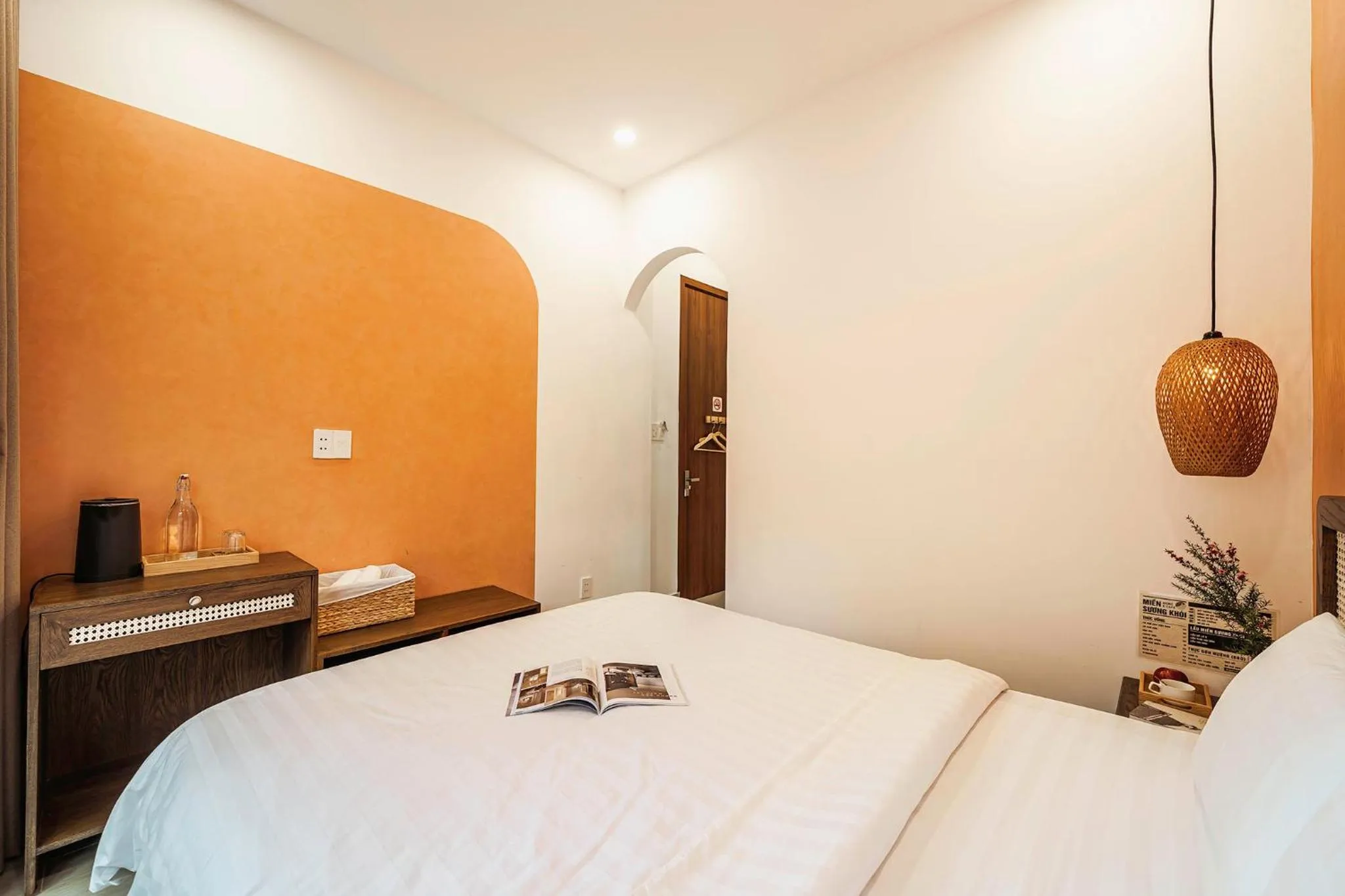 Bed in Miền Sương Khói - Home & Café