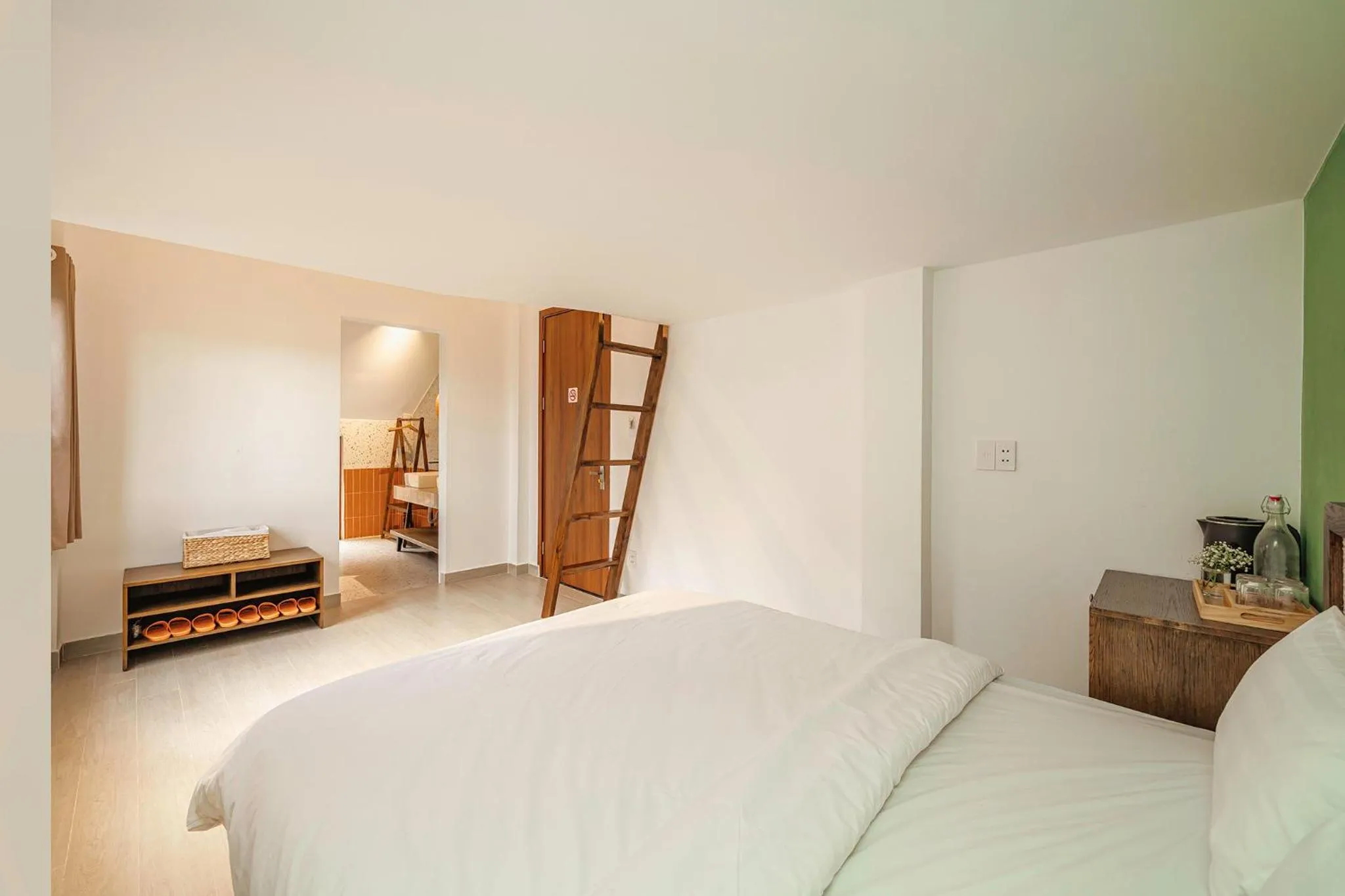 Bed in Miền Sương Khói - Home & Café