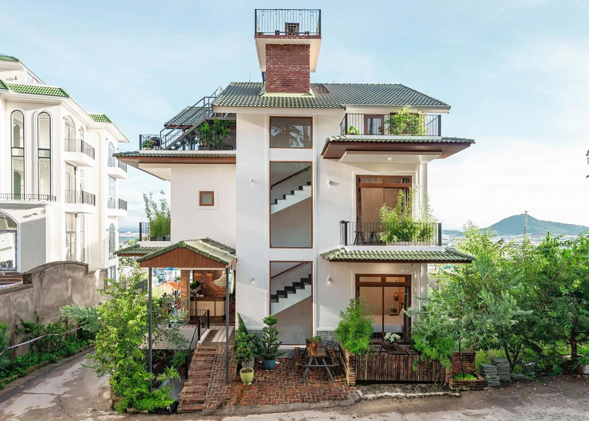 Property building in Miền Sương Khói - Home & Café Property building in Miền Sương Khói - Home & Café