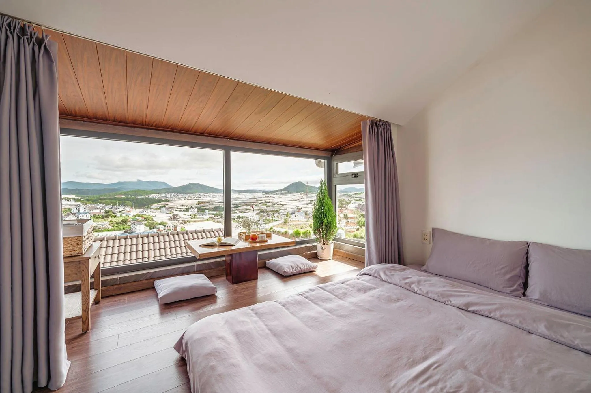 Bed in Miền Sương Khói - Home & Café