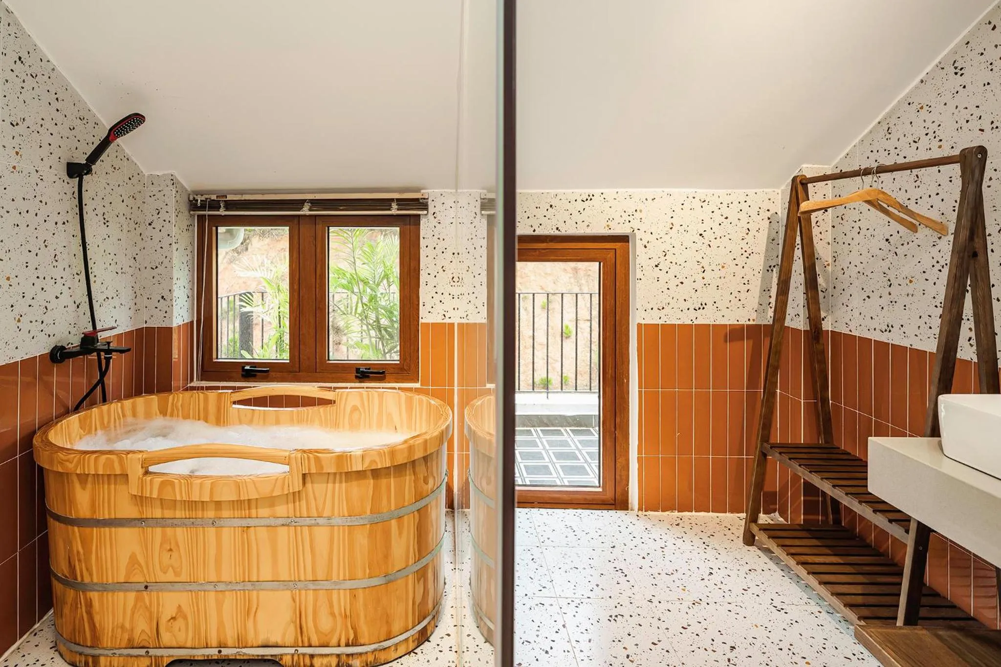 Bathroom, Bed in Miền Sương Khói - Home & Café