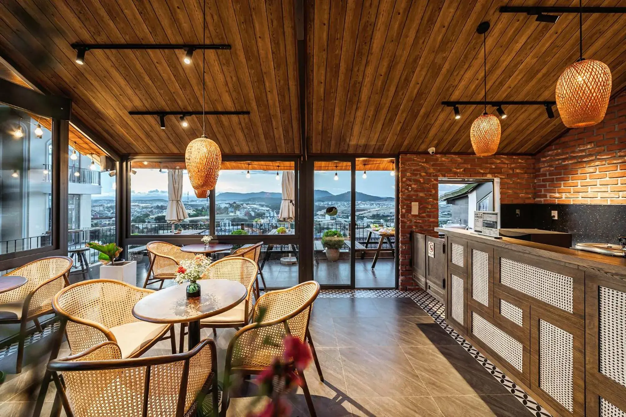 Restaurant/places to eat in Miền Sương Khói - Home & Café Restaurant/places to eat in Miền Sương Khói - Home & Café