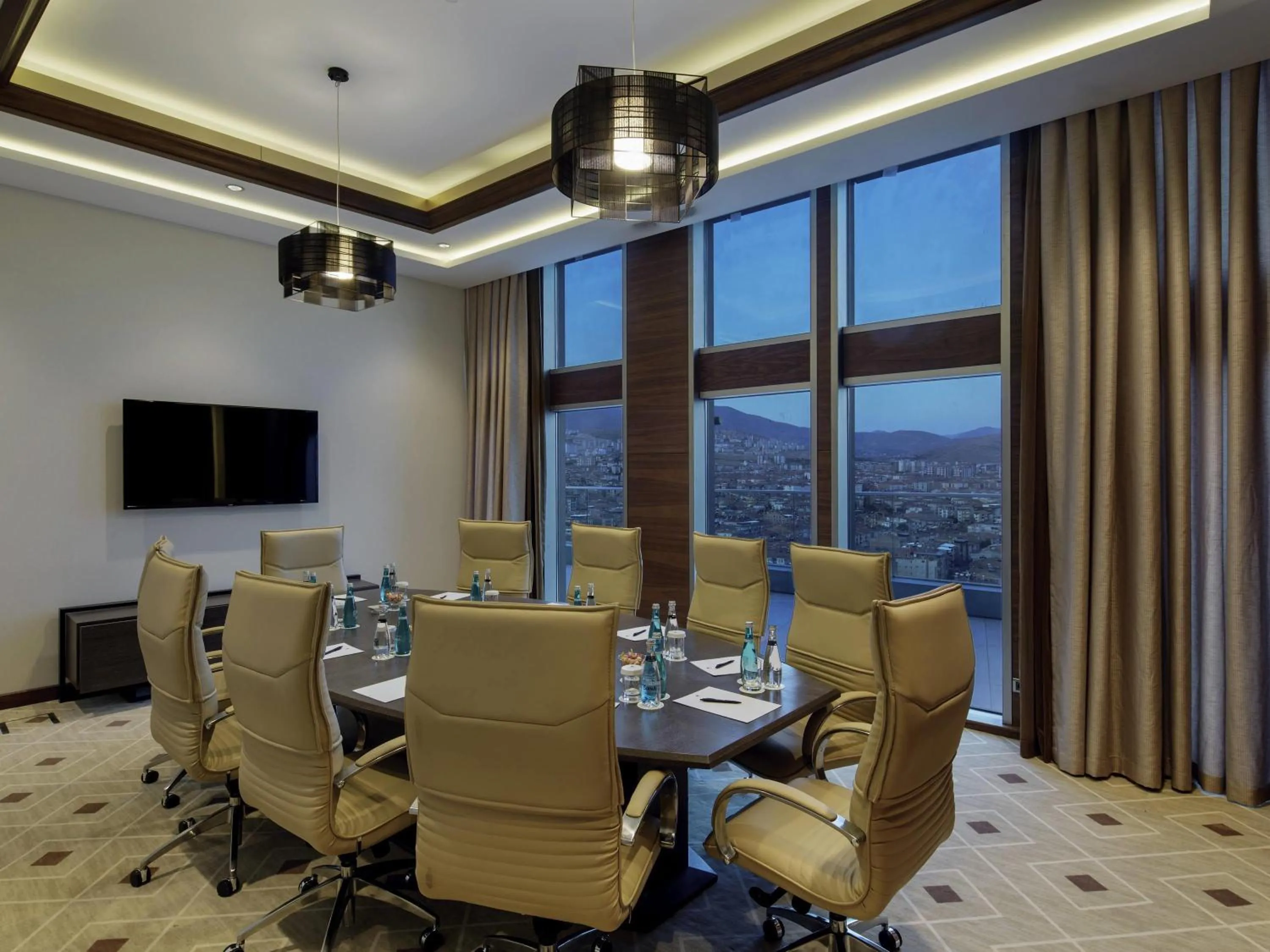 Meeting/conference room in Movenpick Hotel Malatya