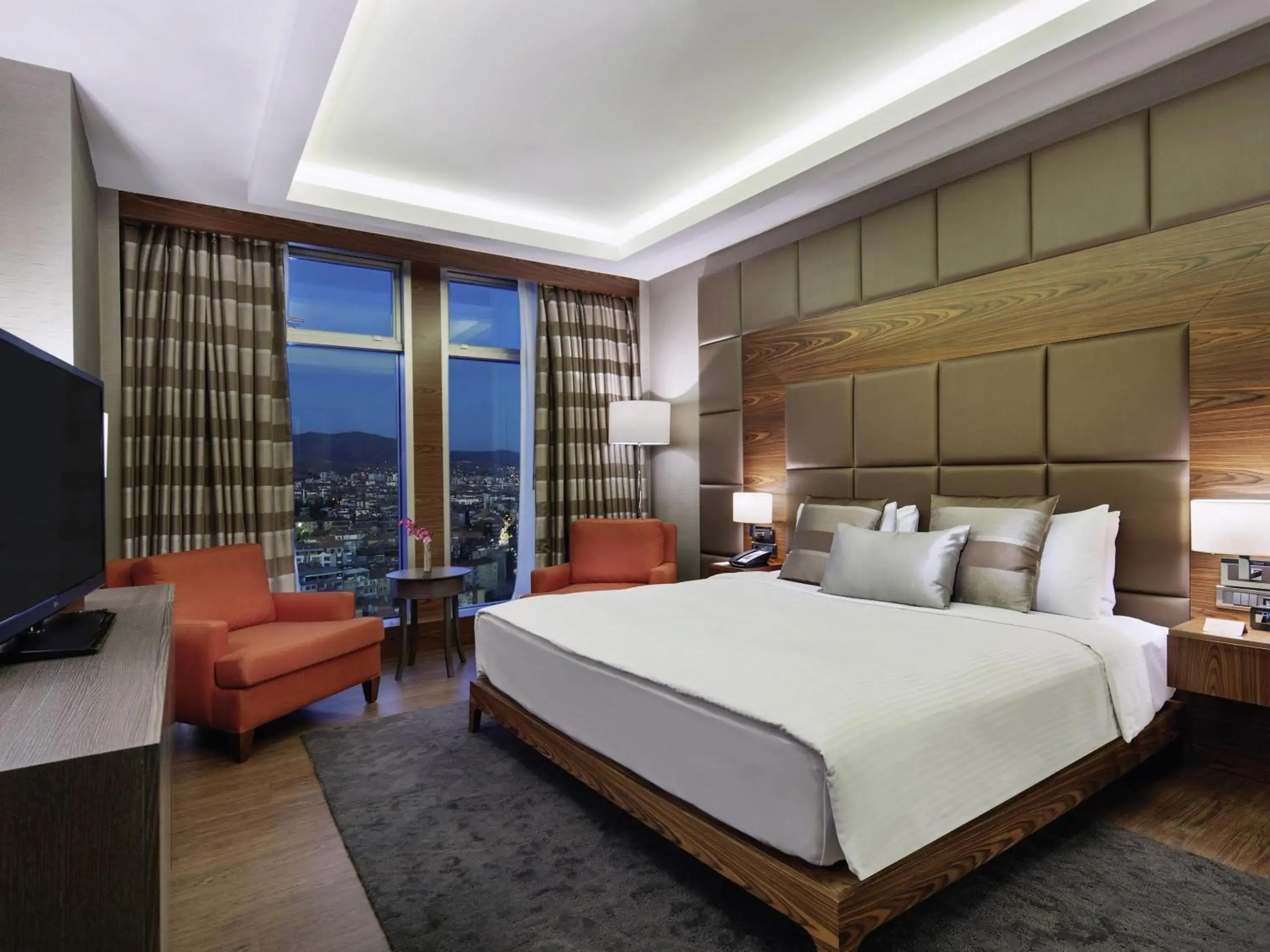 Bedroom, Bed in Movenpick Hotel Malatya Bedroom, Bed in Movenpick Hotel Malatya