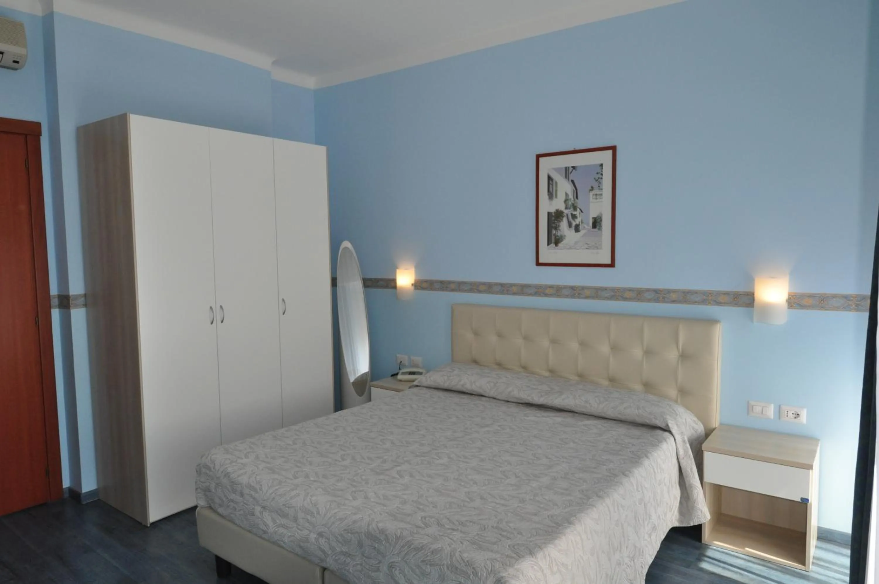 Bedroom, Bed in Hotel Sole Mare