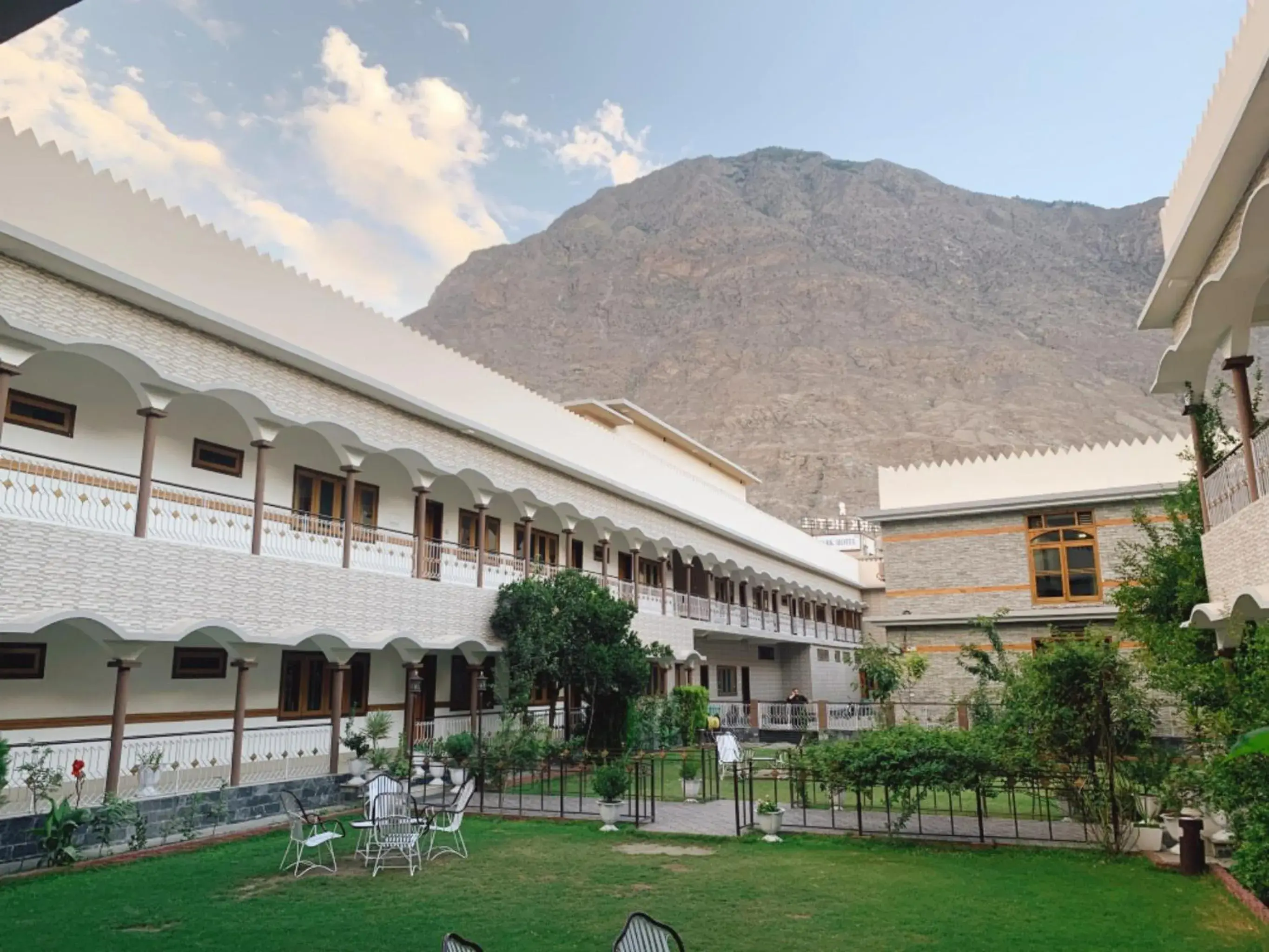 Property building in Park Hotel Gilgit Property building in Park Hotel Gilgit