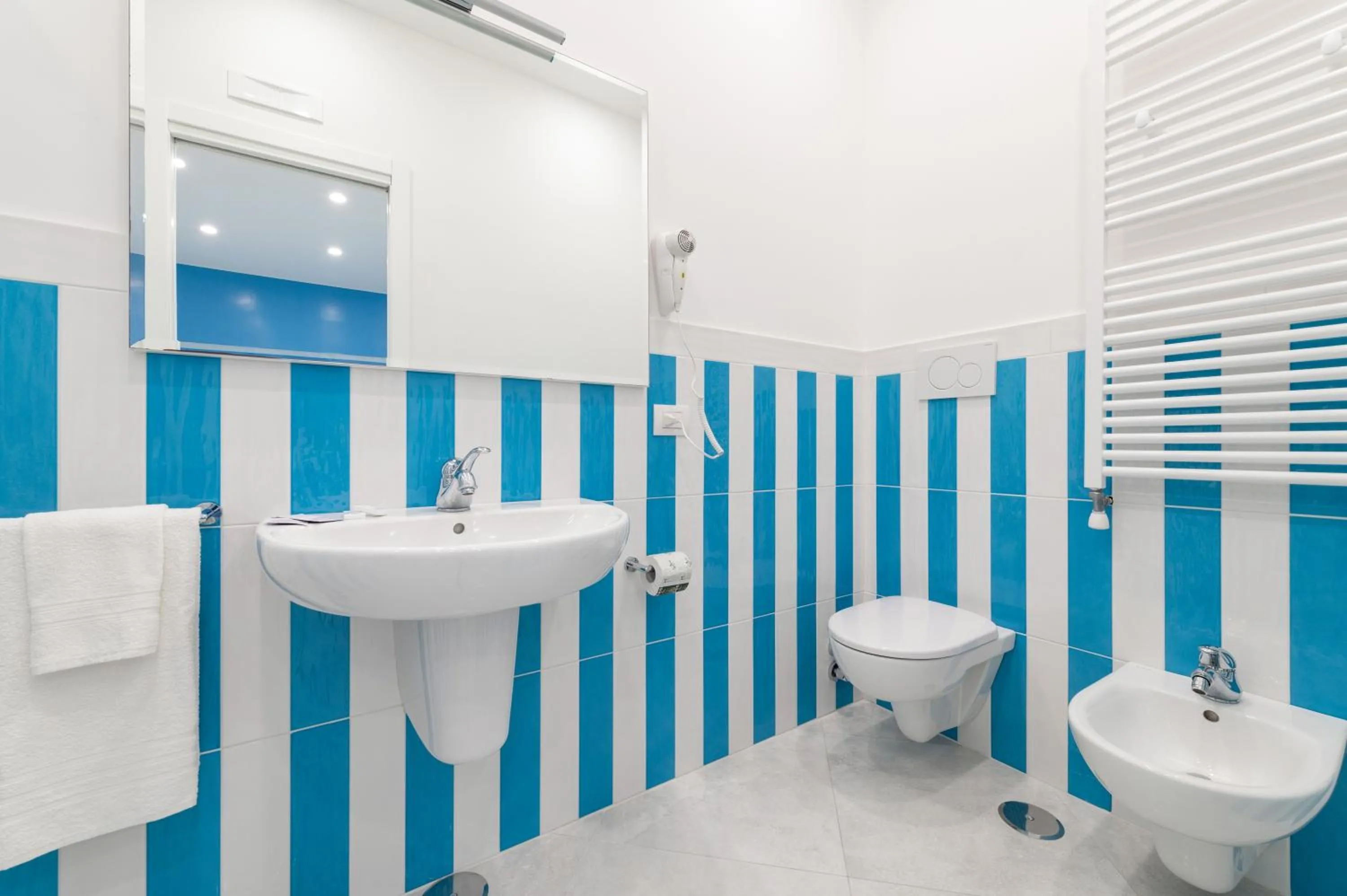 Bathroom in Blue Coral Suite B&B