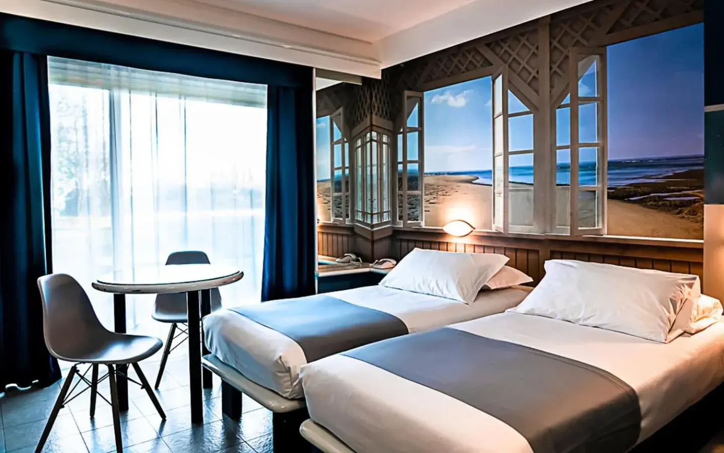Economy Twin Room in Business Hotel Economy Twin Room in Business Hotel