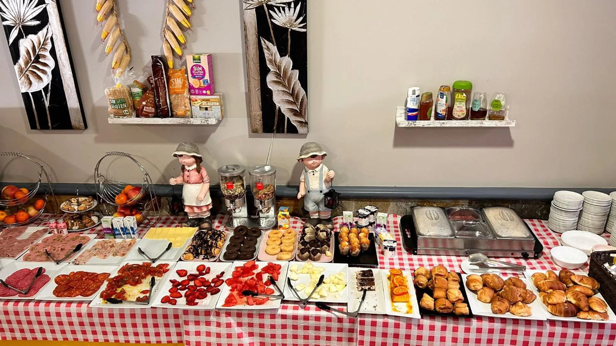 Breakfast in El Pozo de la Nieve