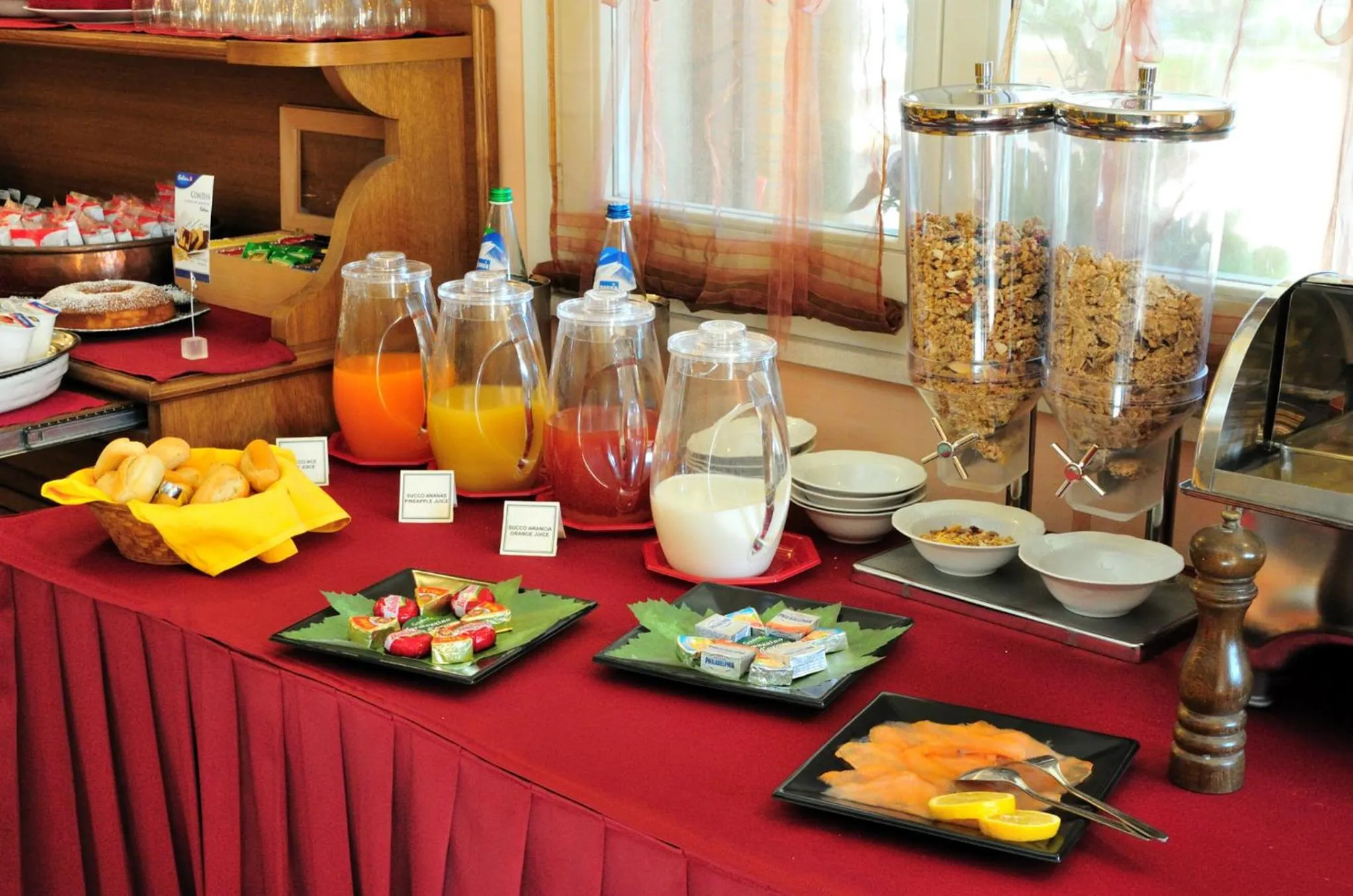 Breakfast in Hotel Villa Molinari