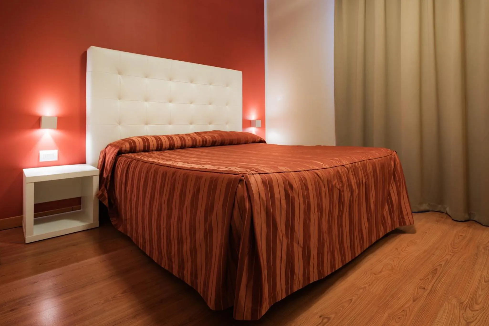 Photo of the whole room, Bed in Hotel Villa Molinari