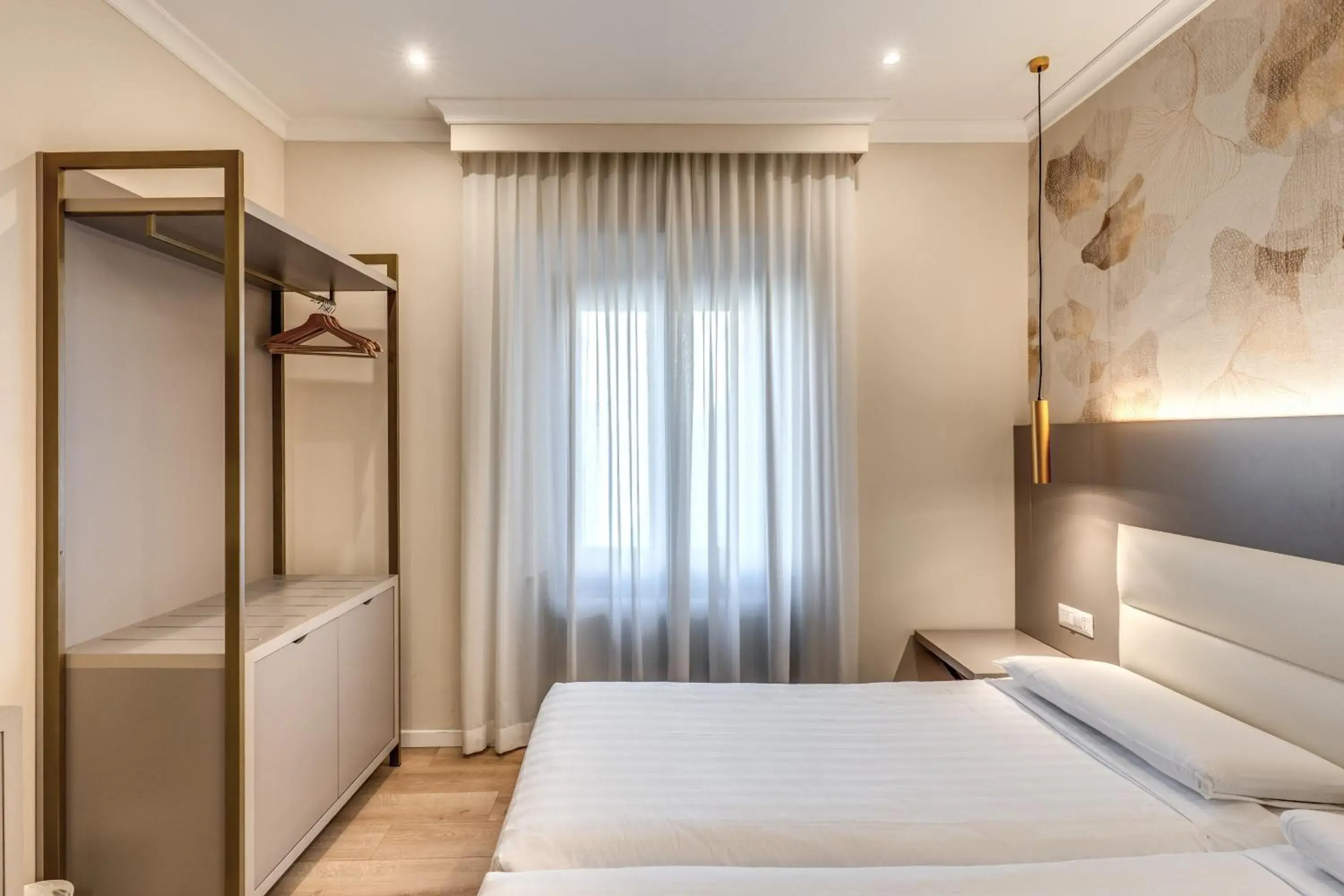 Bedroom, Bed in Flower Garden Hotel Bedroom, Bed in Flower Garden Hotel