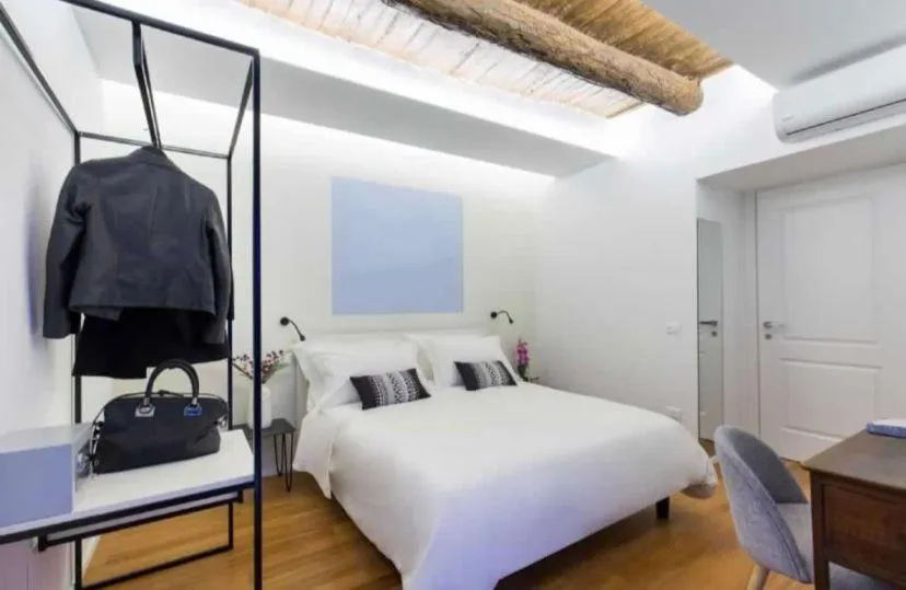 Bed in Euphoria al Duomo