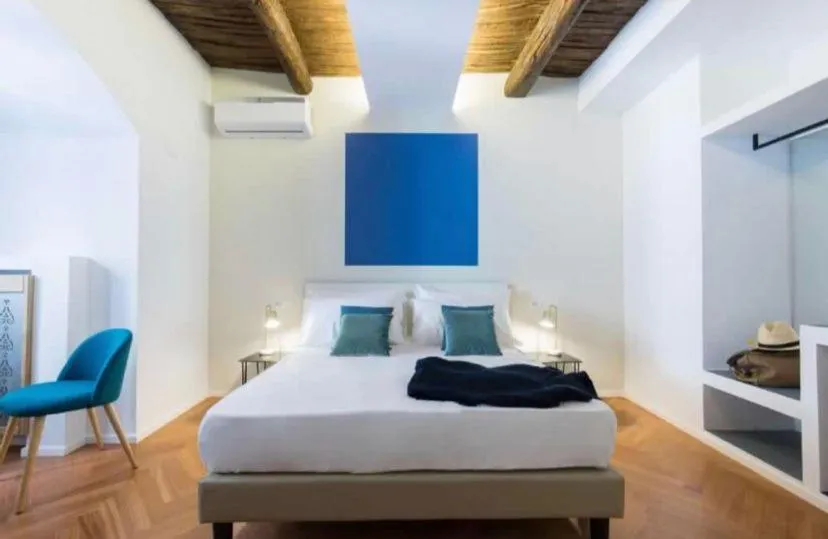 Bed in Euphoria al Duomo