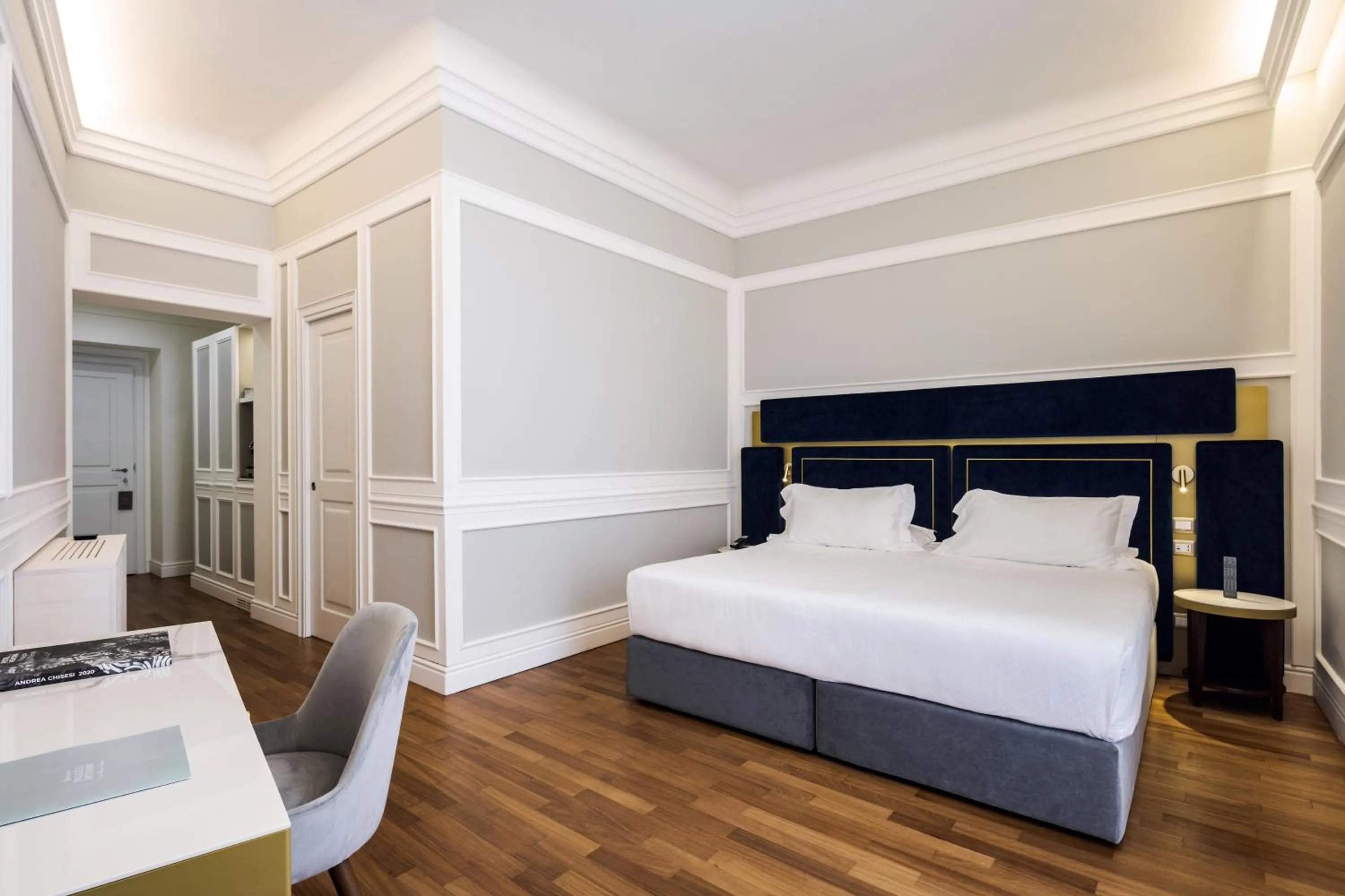 Bedroom, Bed in Palazzo Artemide - VRetreats