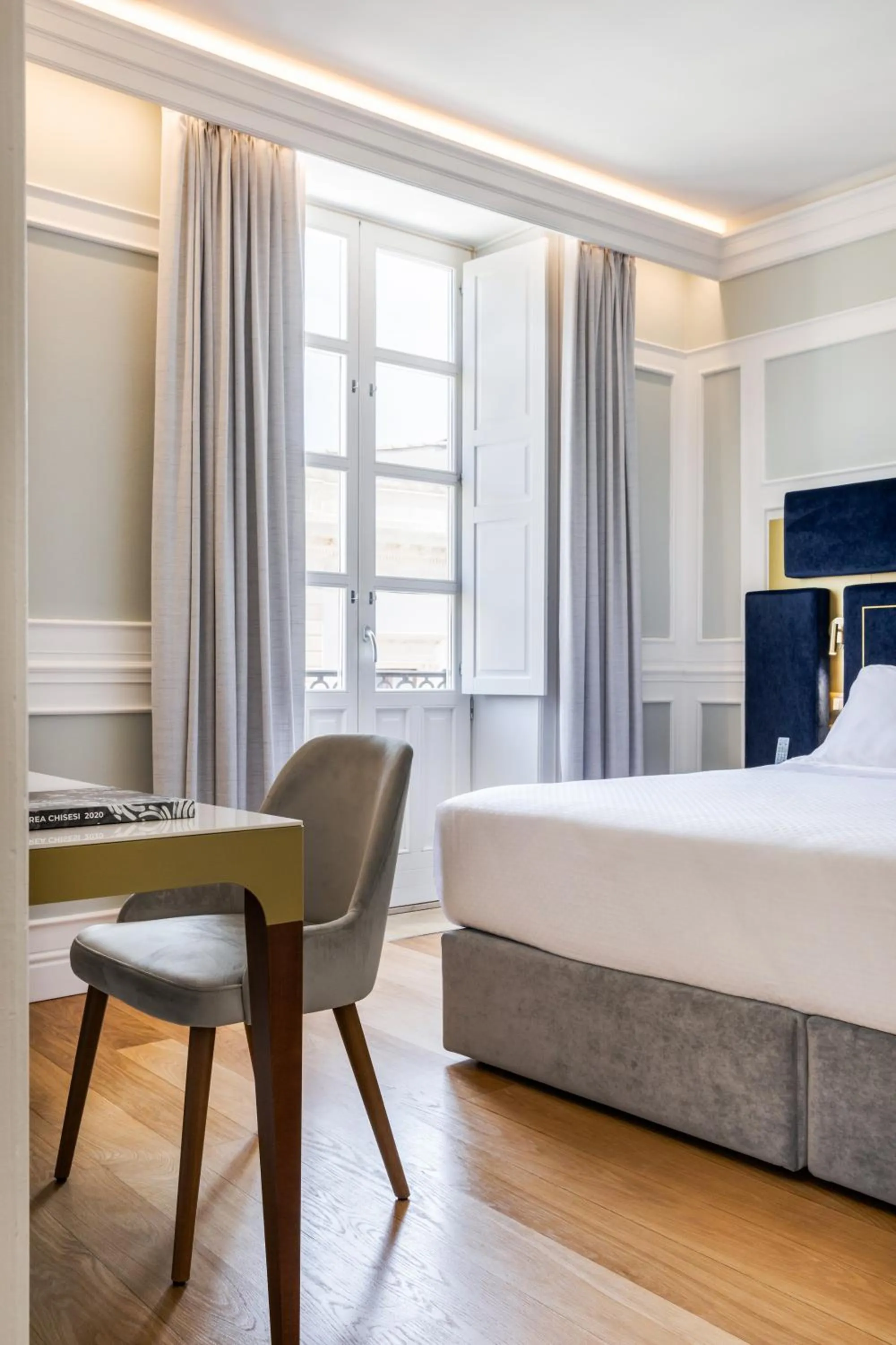 Bedroom, Bed in Palazzo Artemide - VRetreats