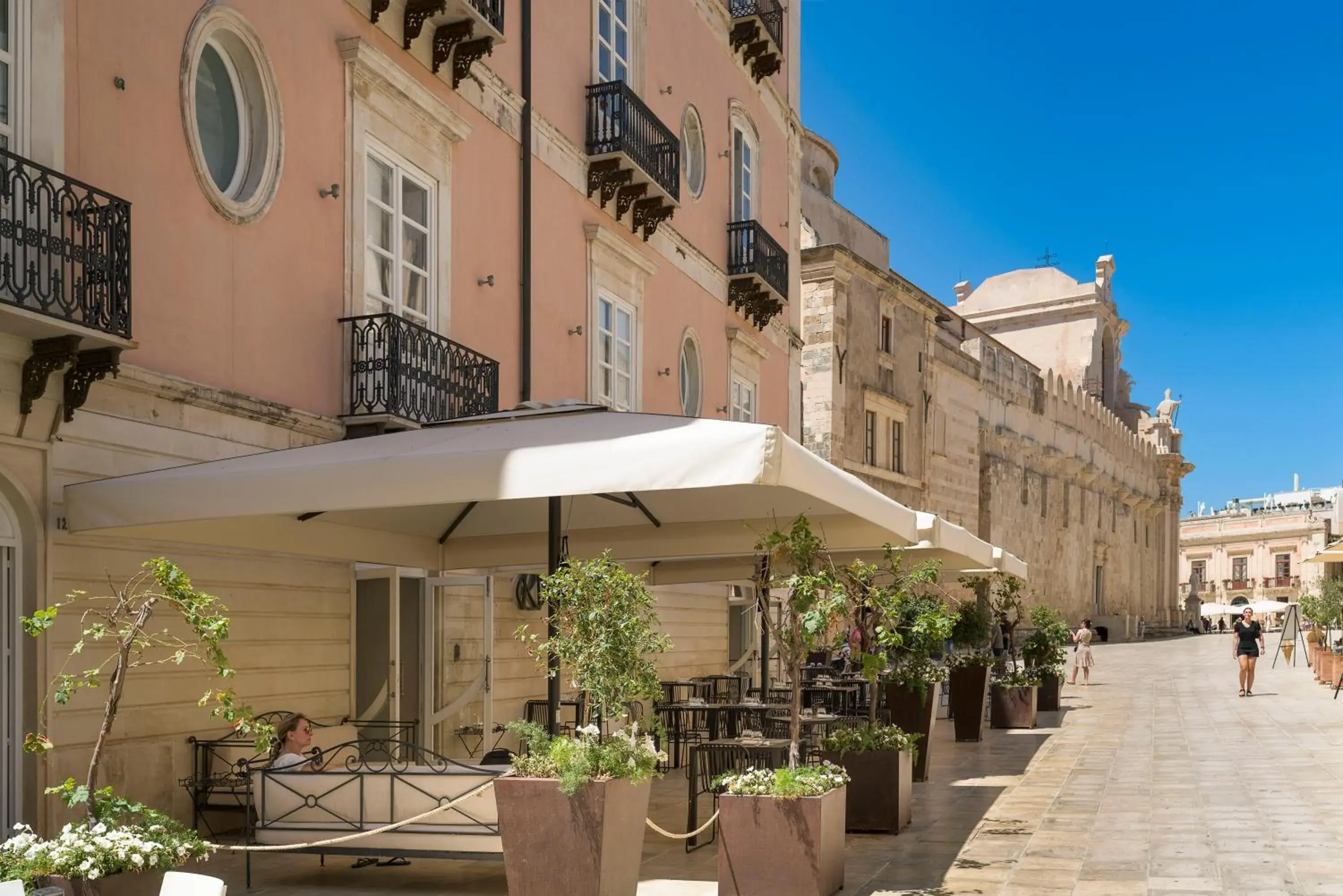 Restaurant/places to eat in Palazzo Artemide - VRetreats Restaurant/places to eat in Palazzo Artemide - VRetreats