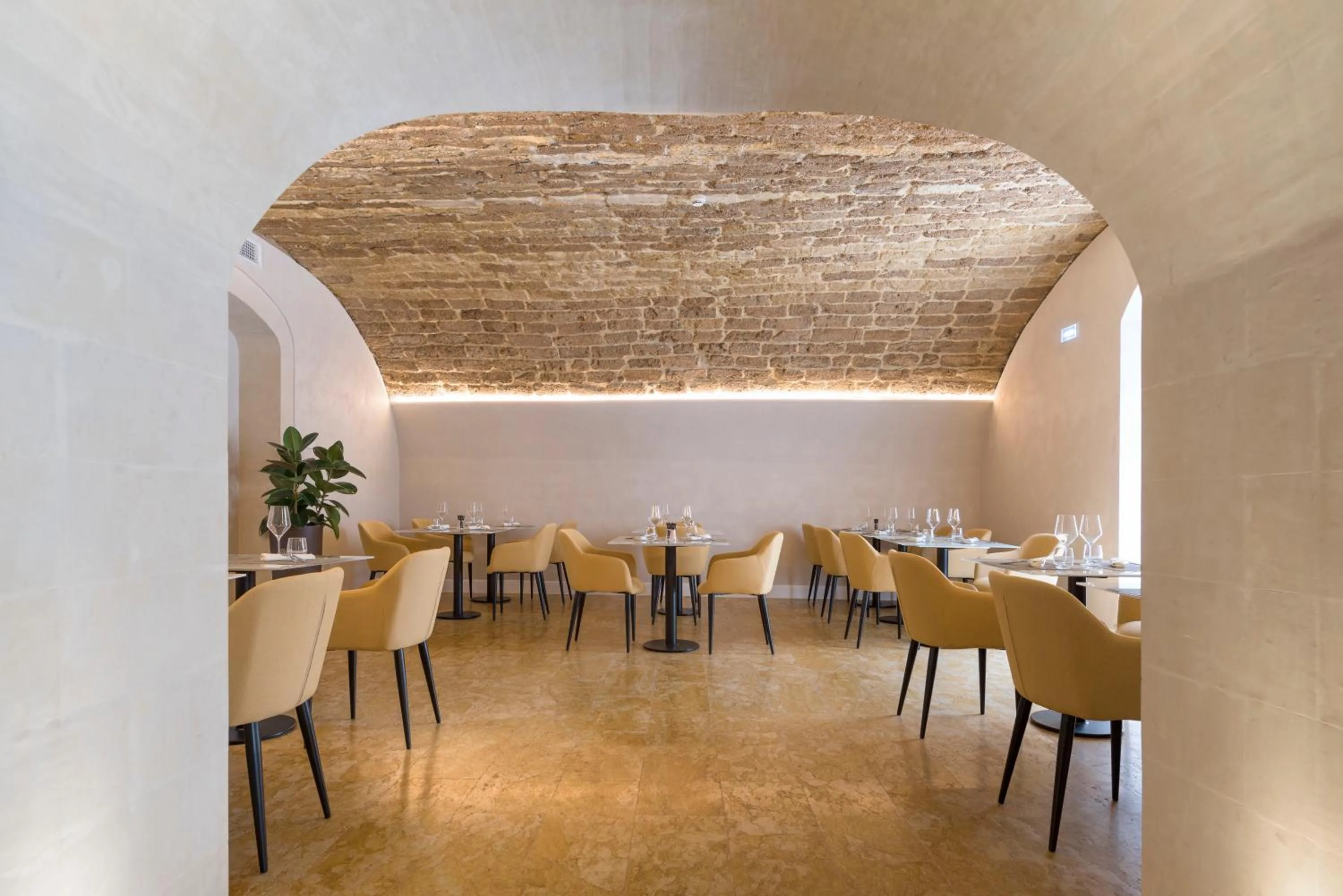 Restaurant/places to eat in Palazzo Artemide - VRetreats