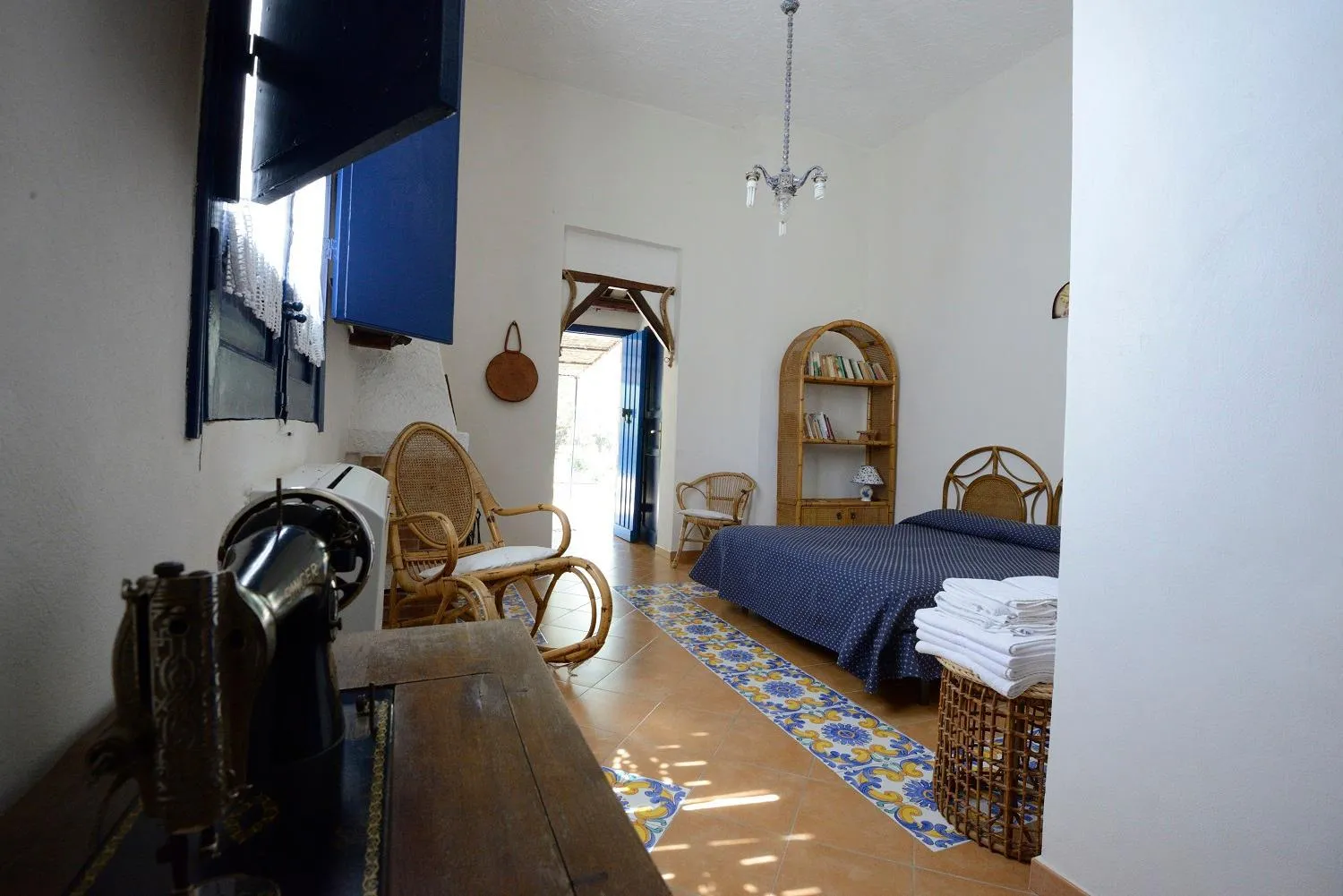 Photo of the whole room, Bed in Duca di Castelmonte
