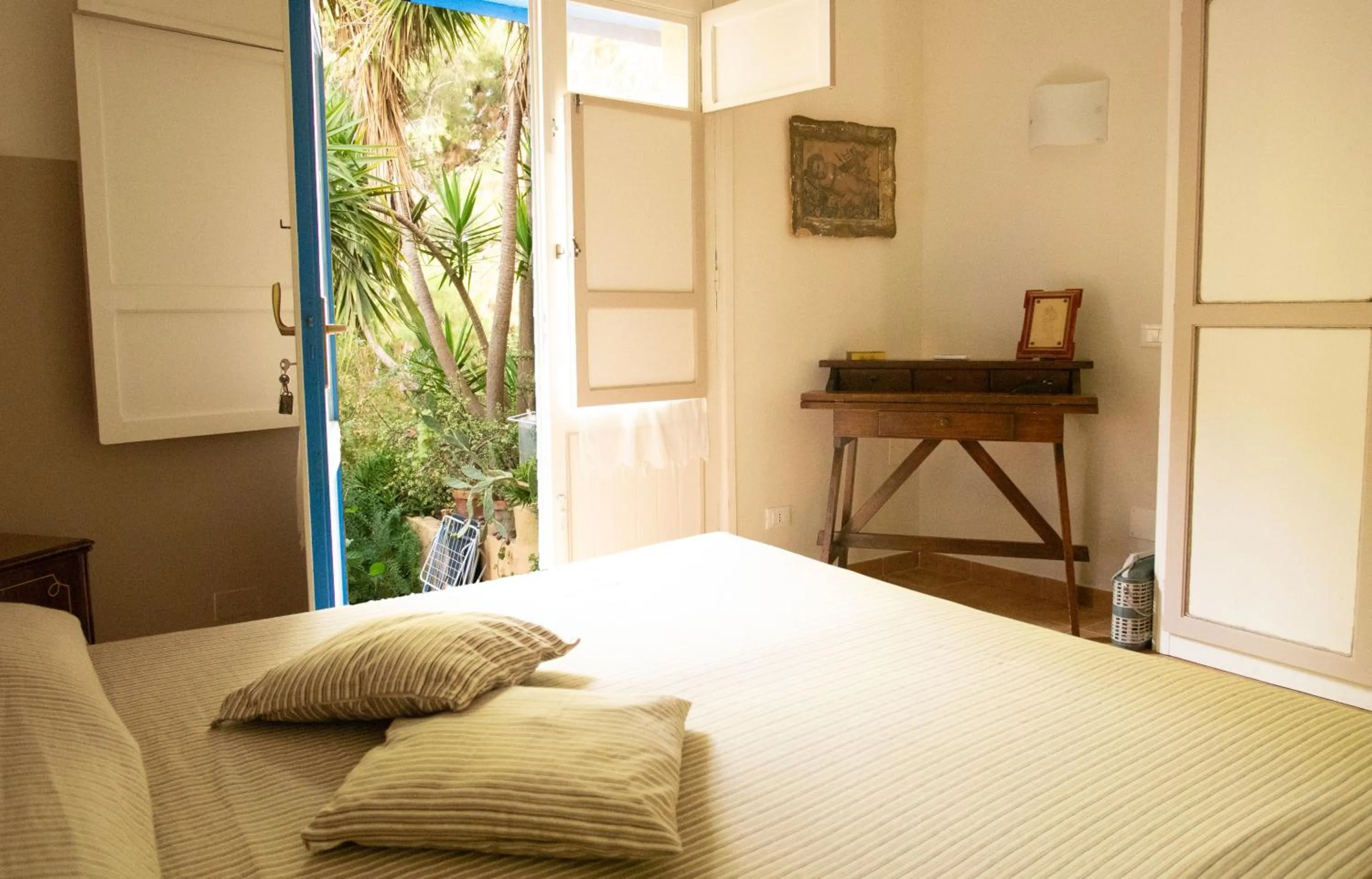 Patio, Bed in Duca di Castelmonte