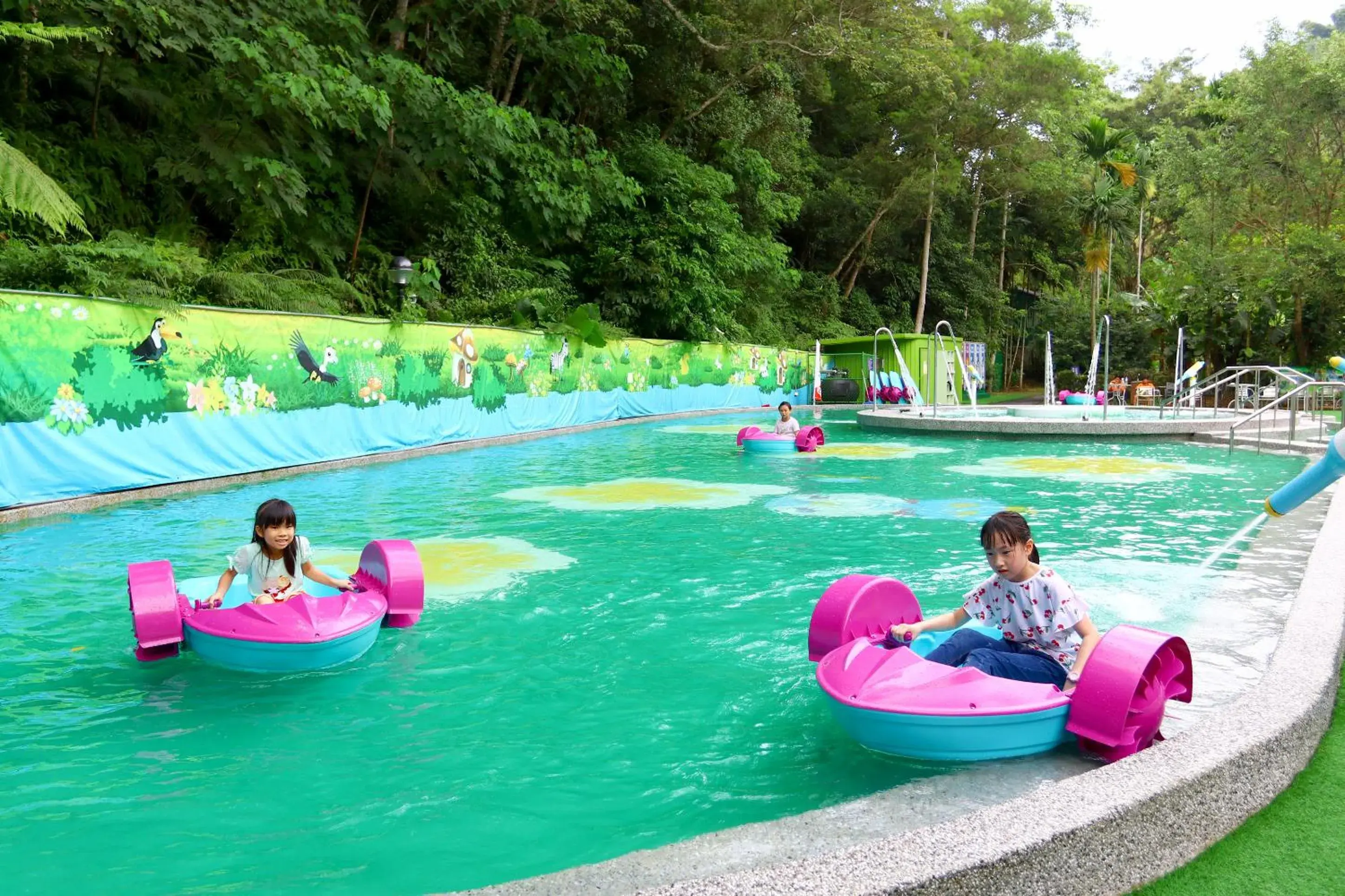 Activities in Uni-Resort Mawutu Activities in Uni-Resort Mawutu