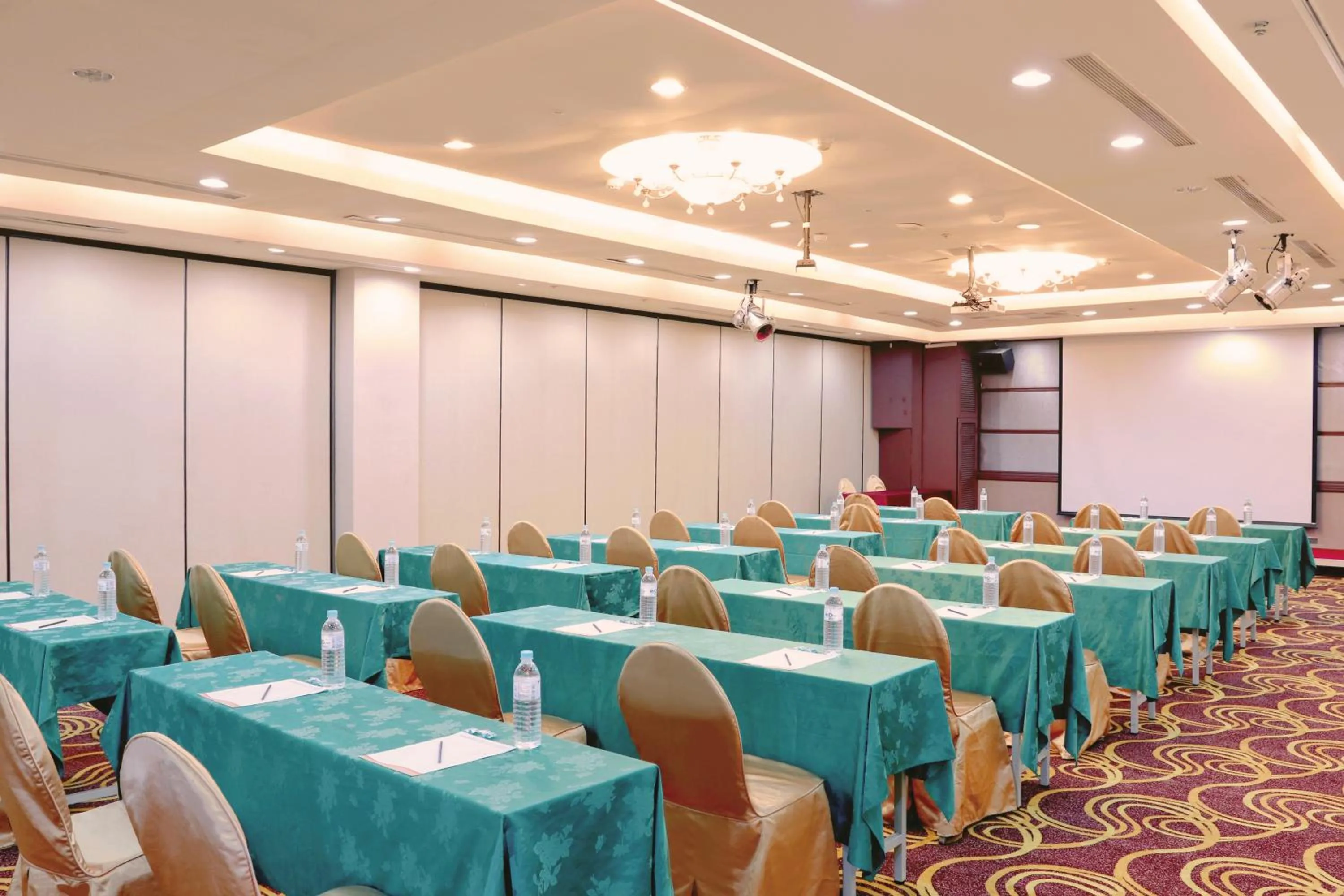 Meeting/conference room in Uni-Resort Mawutu