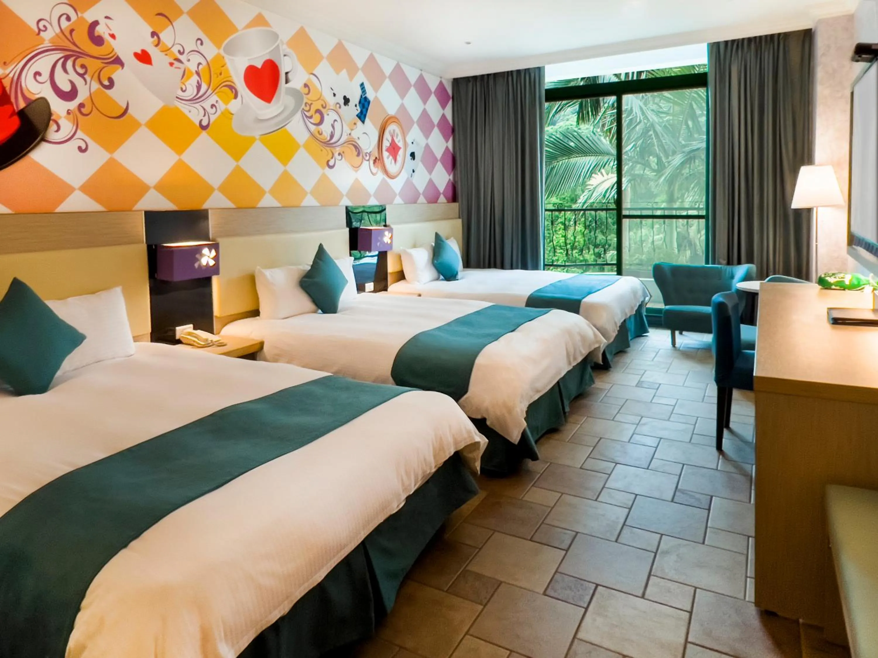 Photo of the whole room, Bed in Uni-Resort Mawutu