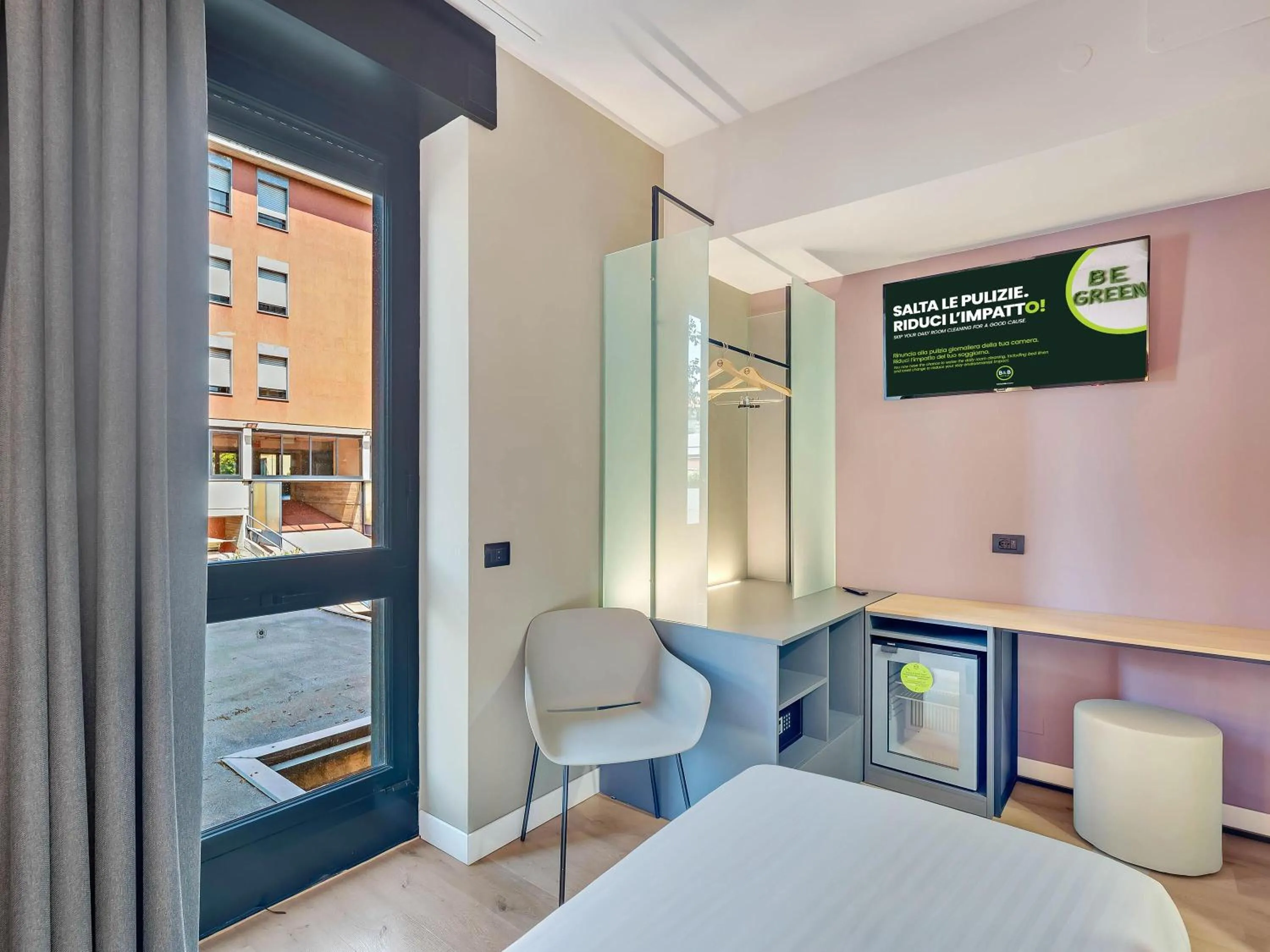 Photo of the whole room, Bed in B&B HOTEL Milano Portello