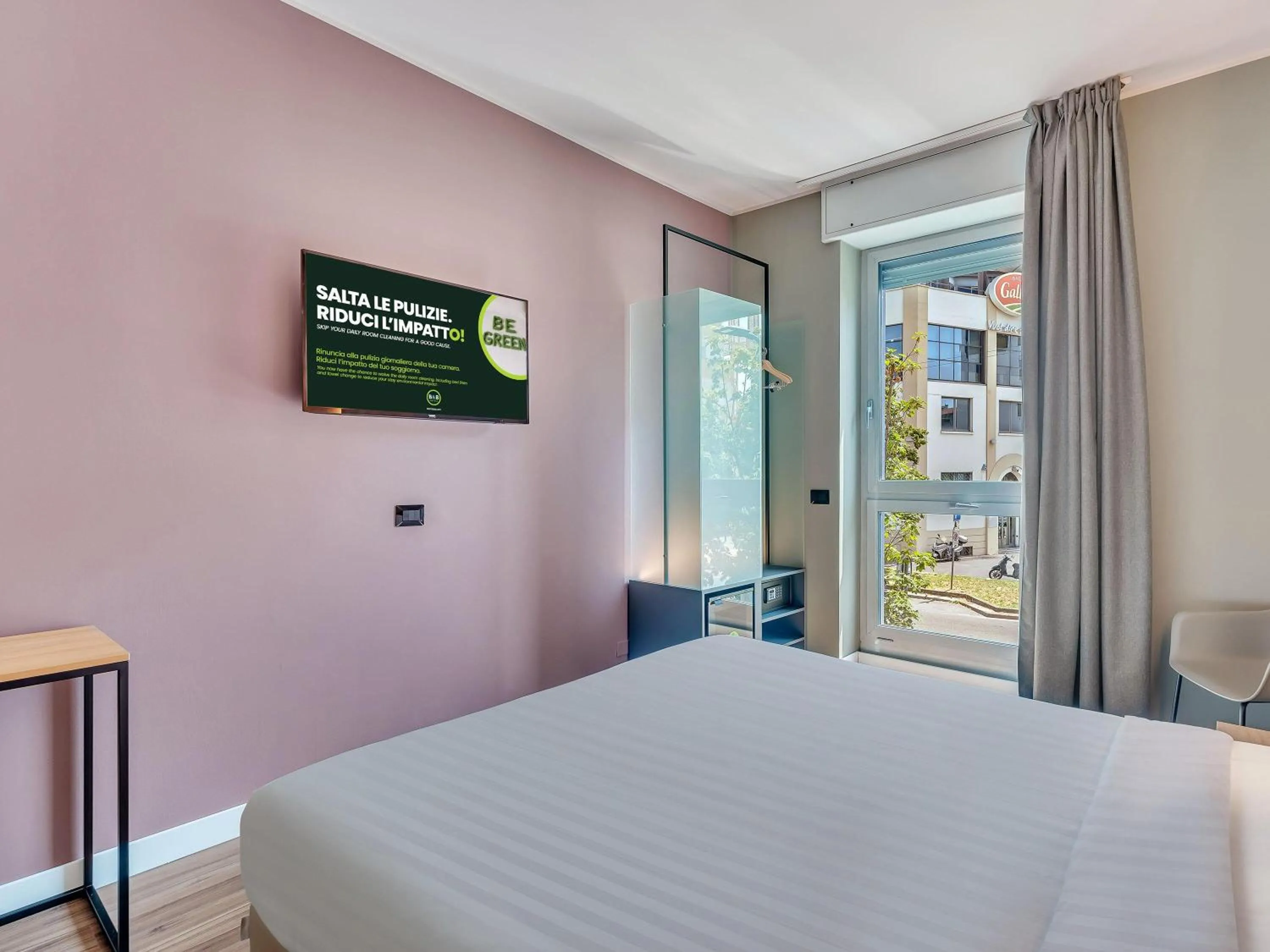 Photo of the whole room, Bed in B&B HOTEL Milano Portello