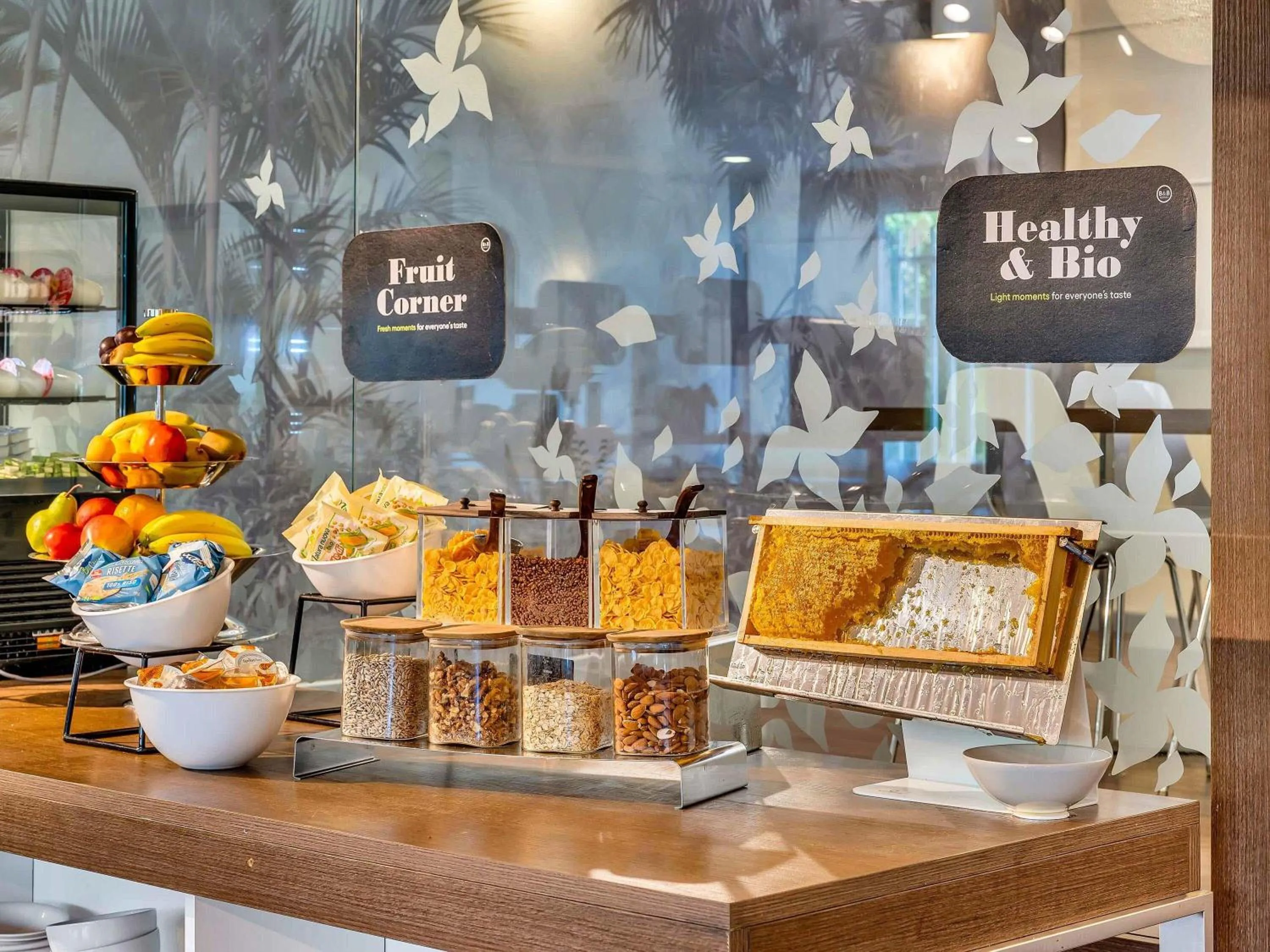 Restaurant/places to eat in B&B HOTEL Milano Portello